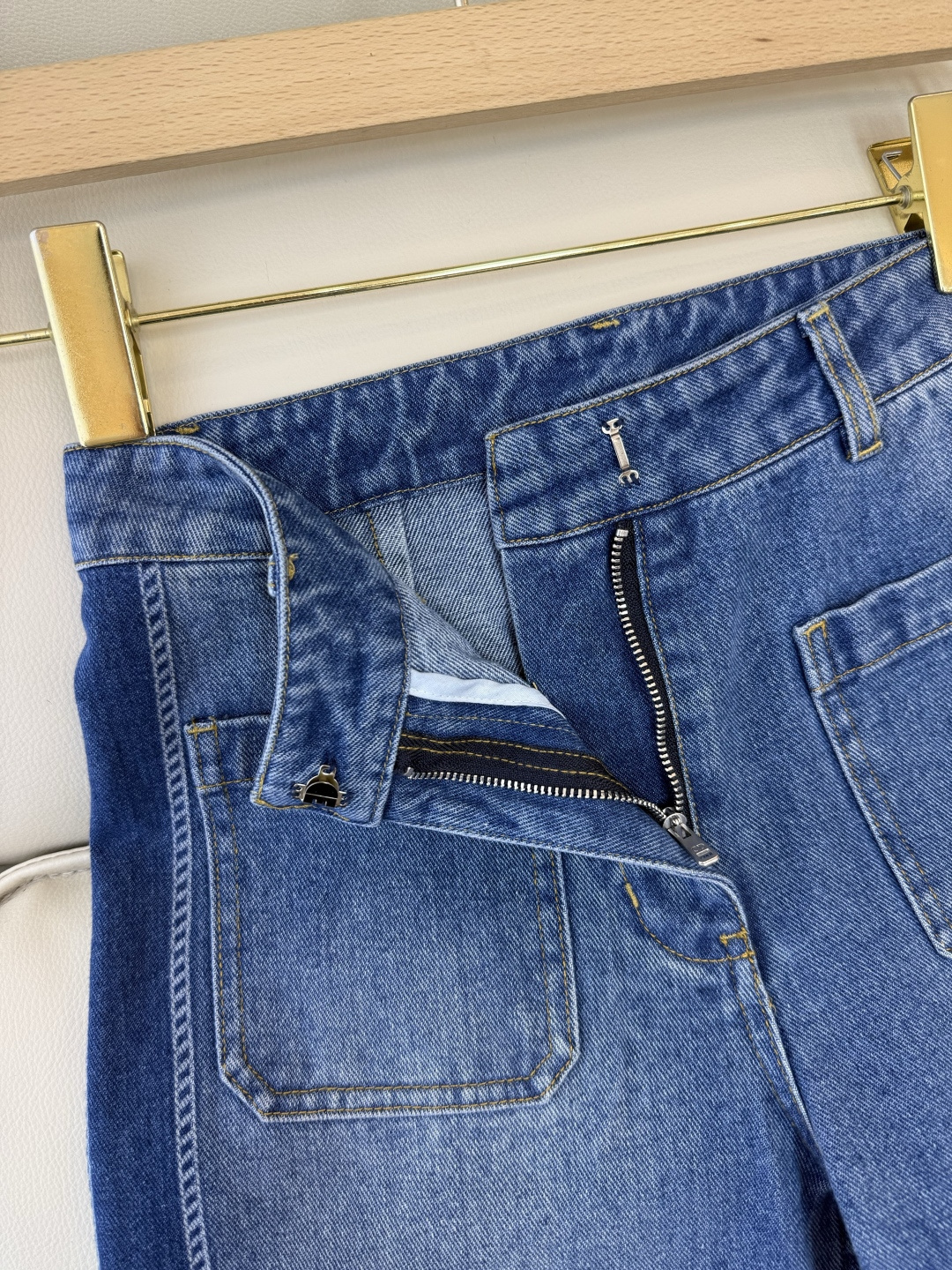 GU091#新款牛仔裤⚠️工厂特批‼️Dior 拼色印花字母牛仔长裤 36/38/40