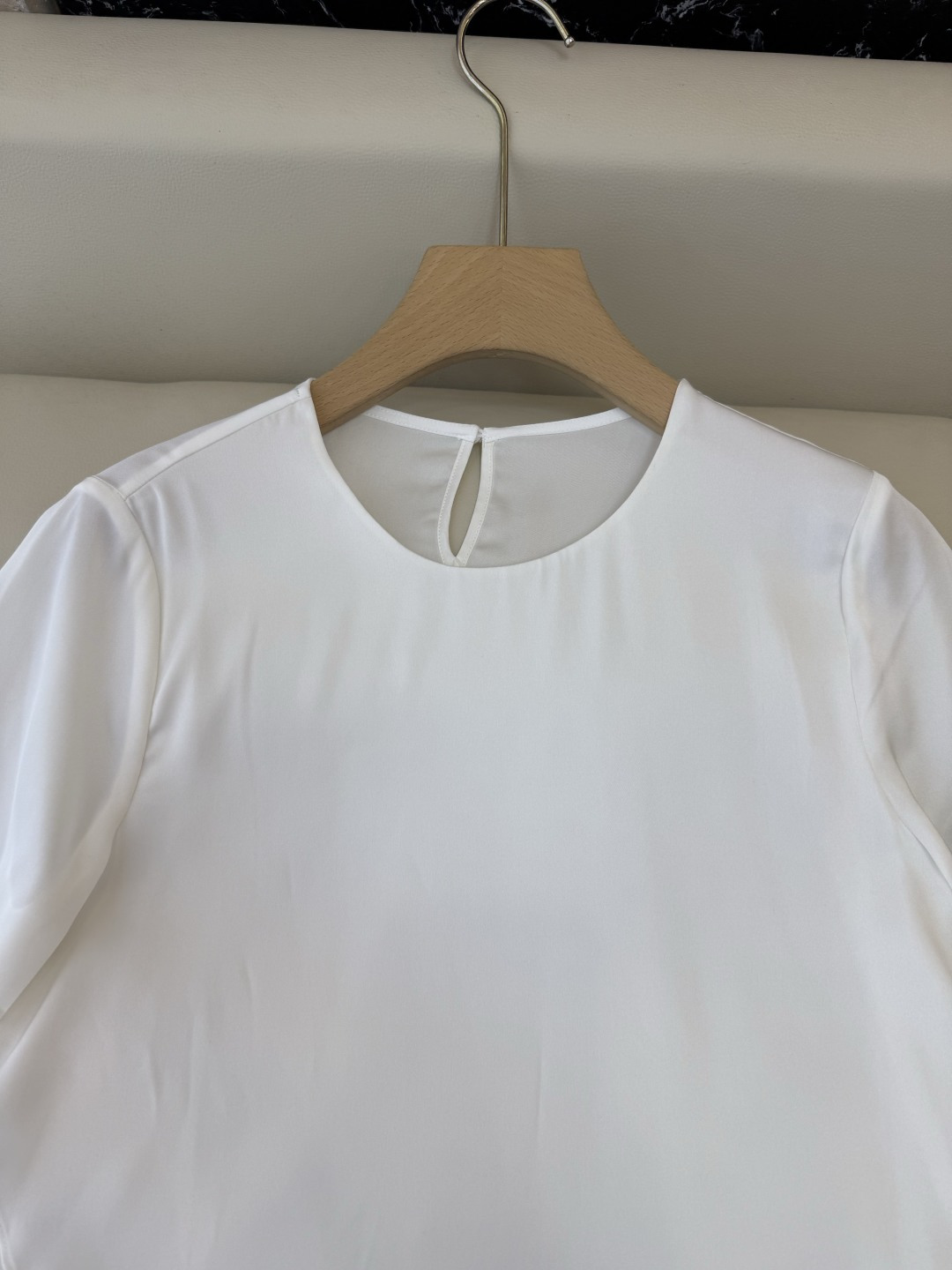 BS1206#新款上衣⚠️🌾92% 真丝 短袖上衣 白色 黑色 咖色 S-XL