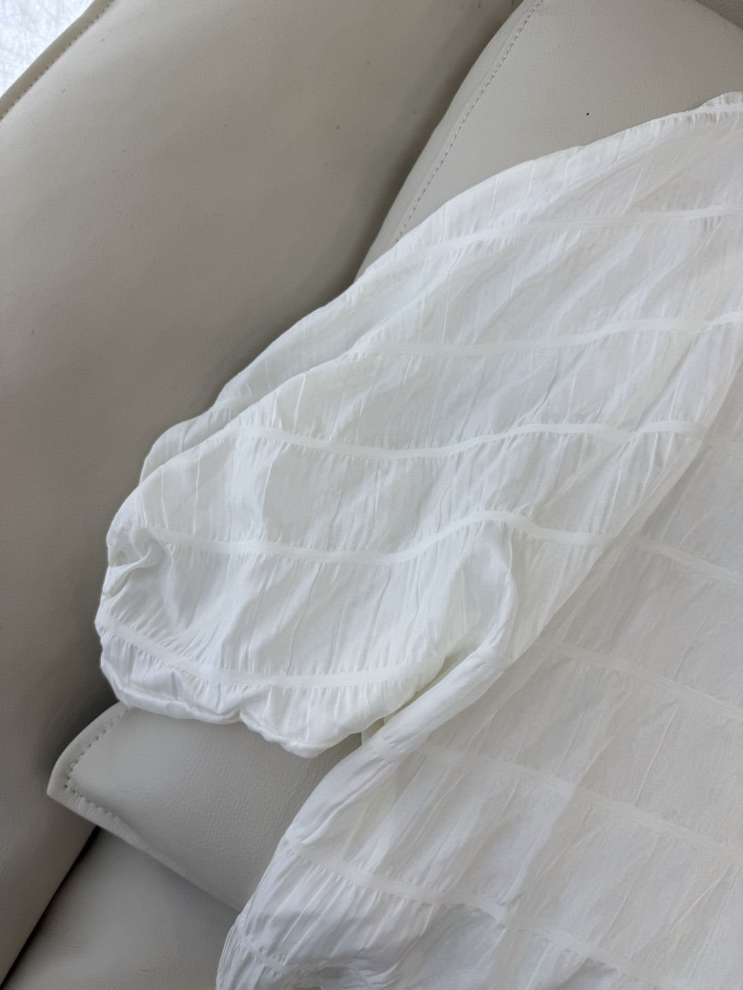 BS1187#新款上衣⚠️🌾泡泡袖 87%真丝上衣 米色 S-XL