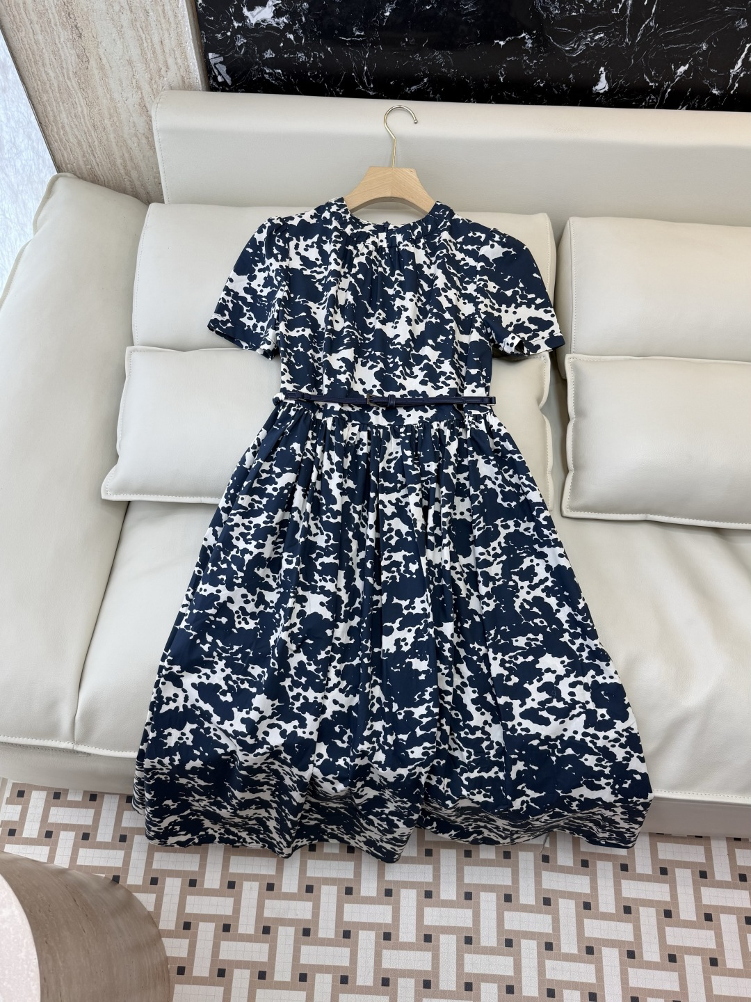 NO:859012,BS1189# New Dress Max Waist Belt Printed Slim Dress 36-42, Maxmara-clothing,skirts,19860909BS1189#新款连衣裙 Max 收腰配腰带印花 修身连衣裙 36-42,麦丝玛拉-服装,skirts,,Women's clothing