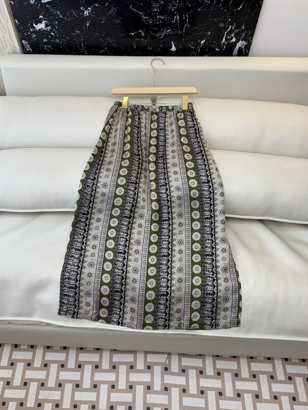 NO:861763,YJJ1020# The highest version on the new market. The girl will inspect the goods, trim the three marks on the threads, and ship the goods. You can send pictures and take videos. If you want quality or service, please add me on WeChat. We will not accept urgent orders. Skirt factory Xiangyun yarn ethnic style geometric print long skirt two colors SMLXL, women's clothing, skirts,19860909YJJ1020#新市面最高版本小妹验货、修剪线头上三标、发货可发图及拍视频,要品质要服务的加我微信,不接急单.款半裙工厂 香云纱 民族风 几何纹印花 长半裙 两色 SMLXL,女装,skirts,,Women's clothing