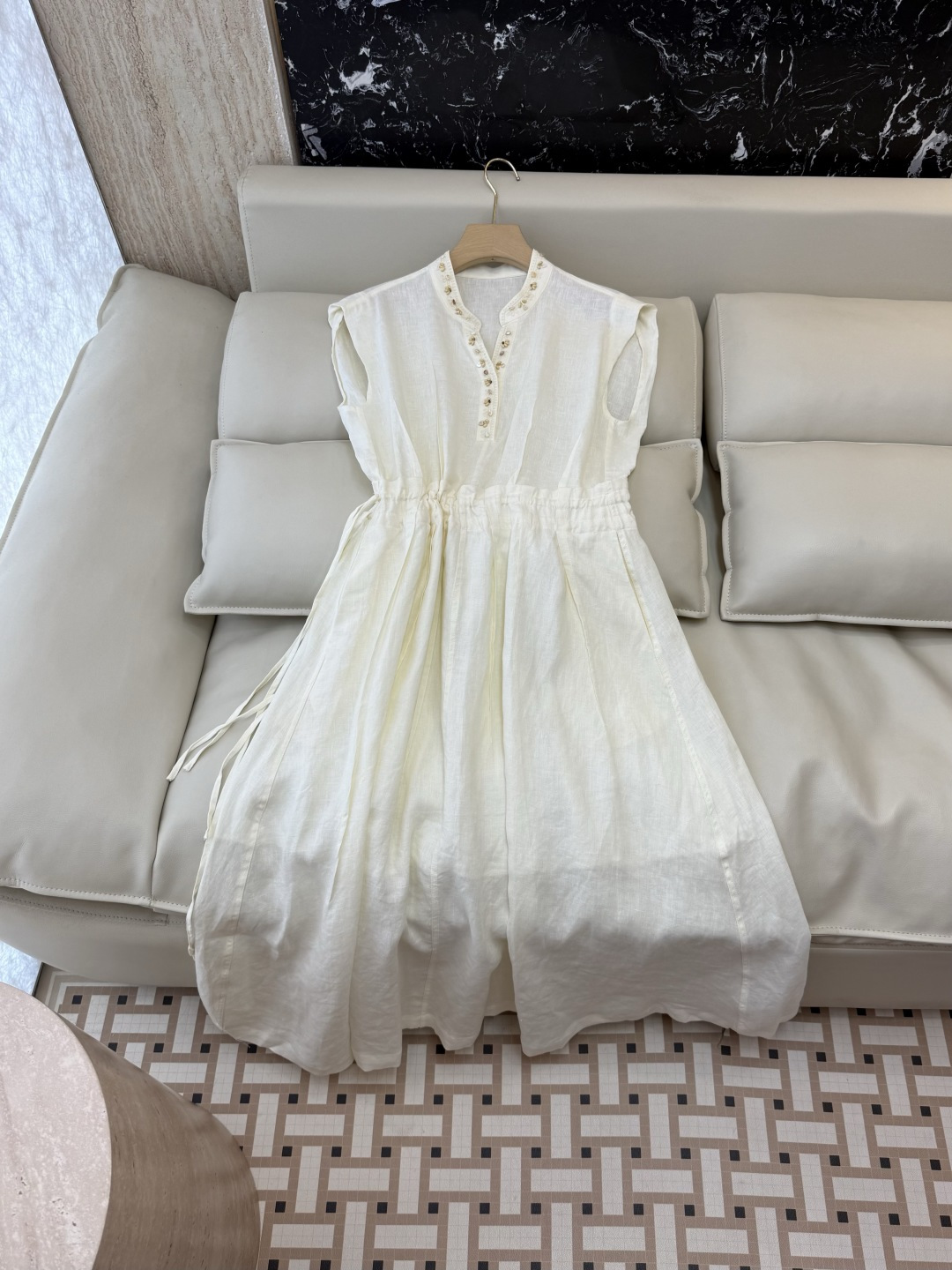 NO:864168,SY019# The highest version on the new market. The girl inspects the goods, trims the three marks on the threads, and delivers the goods. You can send pictures and take videos. If you want quality or service, please add me on WeChat. We will not accept urgent orders. Dress factory P minimalist style V-neck handmade shell holiday style linen embroidered lace sleeveless dress purple off-white SMLXL, women's clothing, skirts,19860909SY019#新市面最高版本小妹验货、修剪线头上三标、发货可发图及拍视频,要品质要服务的加我微信,不接急单.款连衣裙工厂P 极简风 V领手工贝壳度假风 亚麻 绣花边 无袖连衣裙 紫色 米白色 SMLXL,女装,skirts,,Women's clothing