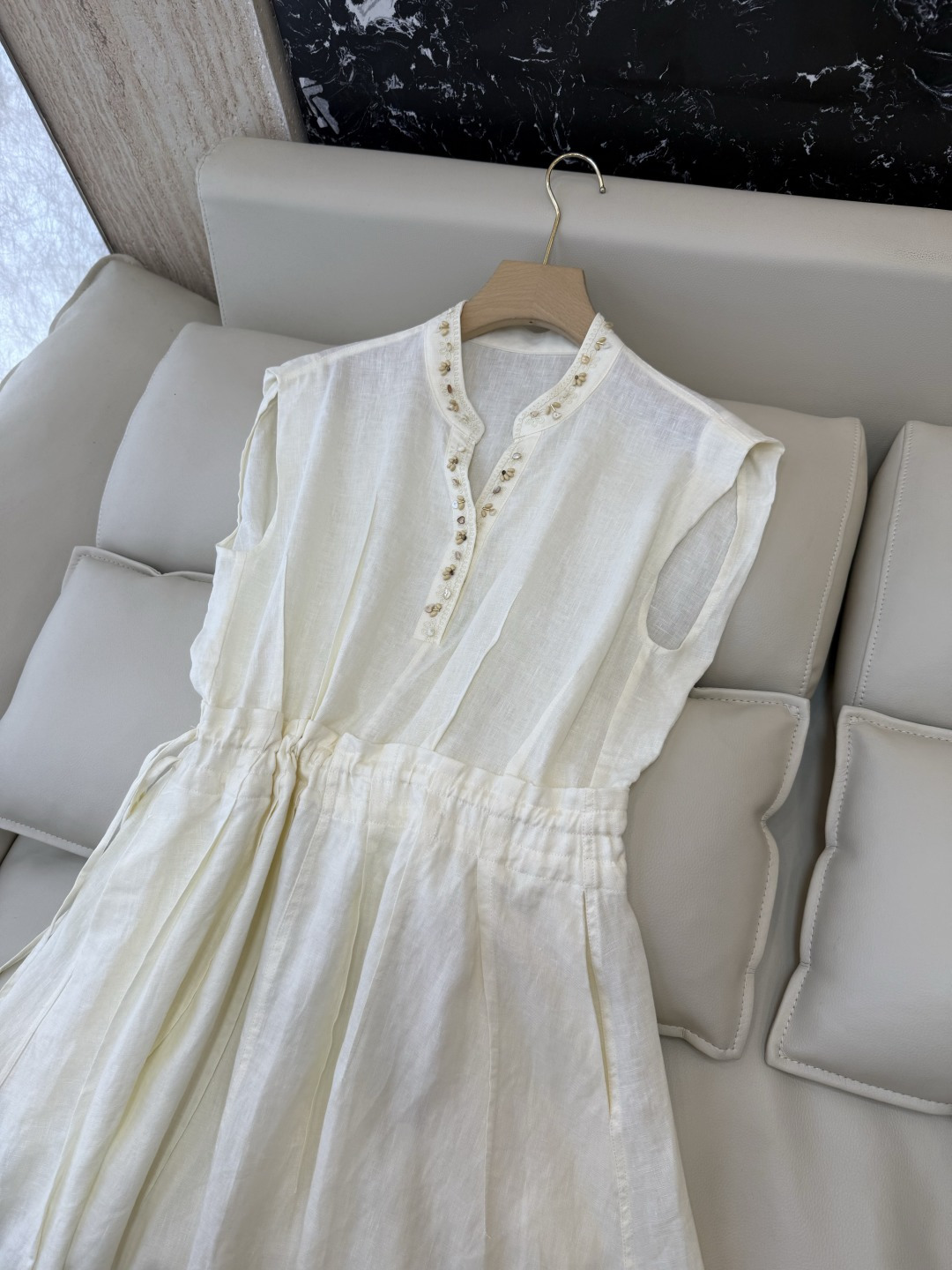 SY019#新款连衣裙⚠️工厂特批‼️极简风 V领手工贝壳度假风 100%亚麻 绣花边 无袖连衣裙 紫色