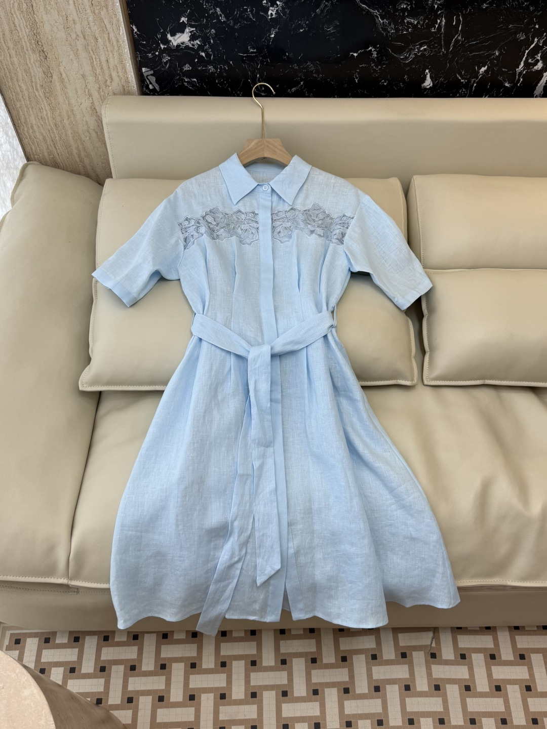 NO:864117,YM0134# The highest version on the new market. The girl inspects the goods, trims the three marks on the threads, and delivers the goods. You can send pictures and take videos. If you want quality or service, please add me on WeChat. We will not accept urgent orders. Dress factory P ES linen lace embroidered short-sleeved slim dress blue white SMLXL, women's clothing, skirts, T-shirt,19860909YM0134#新市面最高版本小妹验货、修剪线头上三标、发货可发图及拍视频,要品质要服务的加我微信,不接急单.款连衣裙工厂P ES 亚麻 蕾丝绣花短袖 修身连衣裙 蓝色 白色 SMLXL,女装,skirts,T-shirt,,Women's clothing