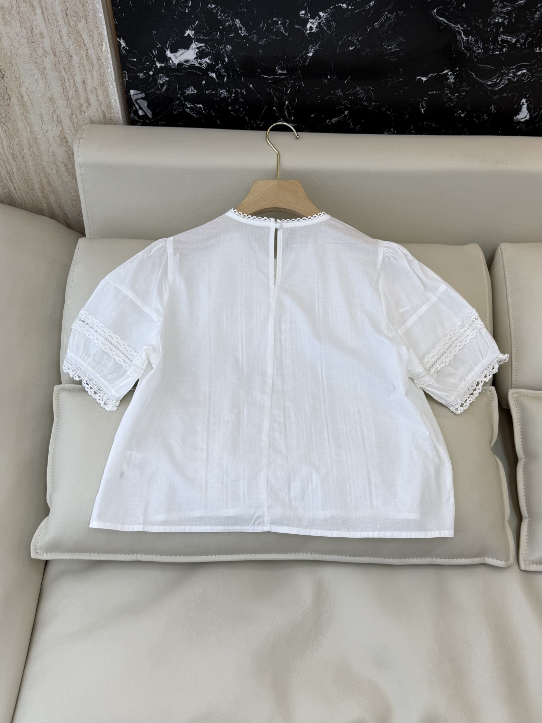 LH0236#新款上衣⚠️工厂特批‼️100% 棉 绣花短袖上衣 黄色 白色 ＳＭＬ