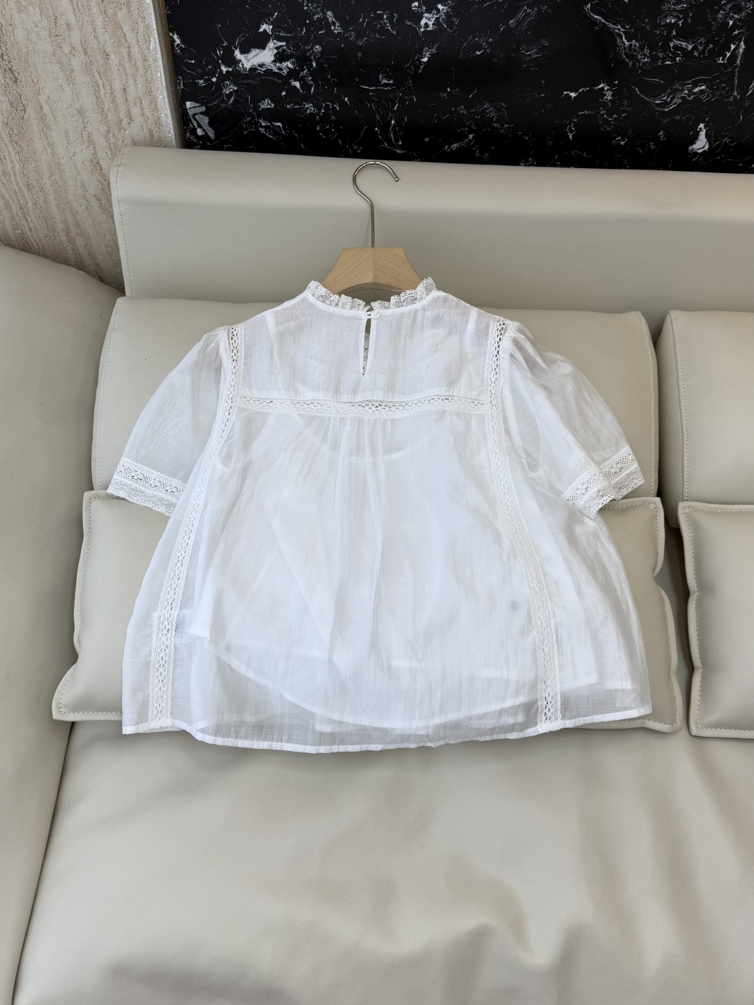 LH26121#新款上衣⚠️工厂特批‼️重工绣花 85% 天丝 短袖上衣 粉色 蓝色 白色 SML
