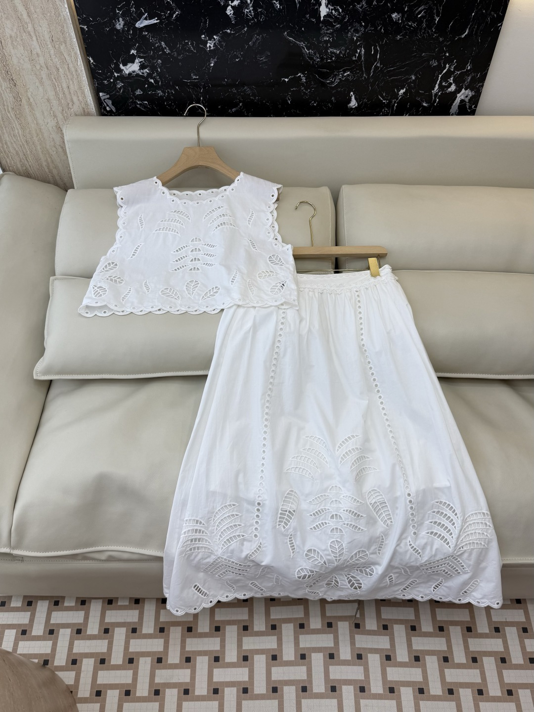 NO:867371,LH7131# New Suit Factory P Cotton Heavy Embroidery Top Long Skirt Suit White Yellow SML, Women's Clothing, Skirts,19860909LH7131#新款套装工厂P 棉 重工绣花 上衣长半裙 套装 白色 黄色 ＳＭＬ,女装,skirts,,Women's clothing