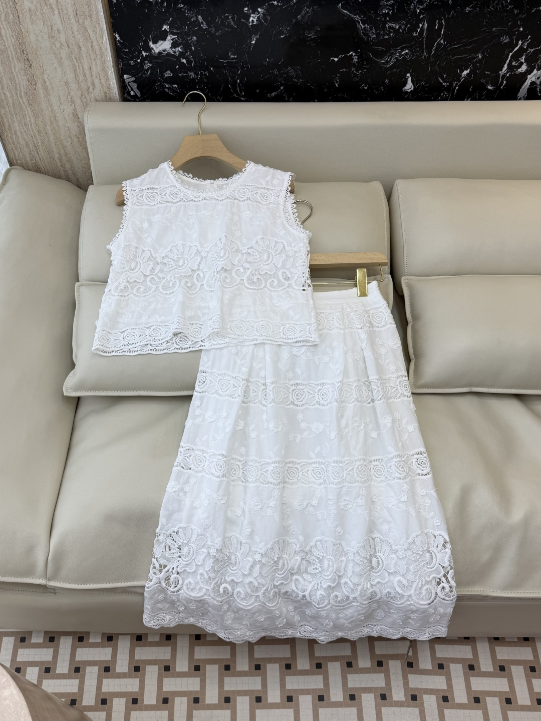 NO:867359,LH6675# New Suit Factory P Cotton Heavy Embroidery Top Long Skirt Suit White SML, Women's Clothing, Skirts,19860909LH6675#新款套装工厂P 棉 重工绣花 上衣长半裙 套装 白色 ＳＭＬ,女装,skirts,,Women's clothing