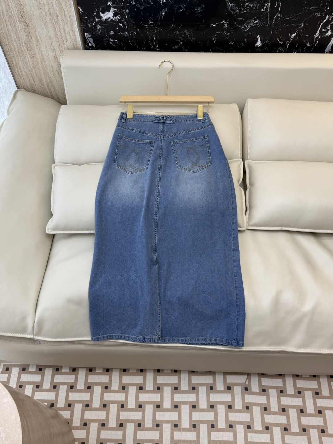 AW099#新款半裙⚠️工厂特批‼️小香 双C标志 弹力牛仔半裙 ＳＭＬ