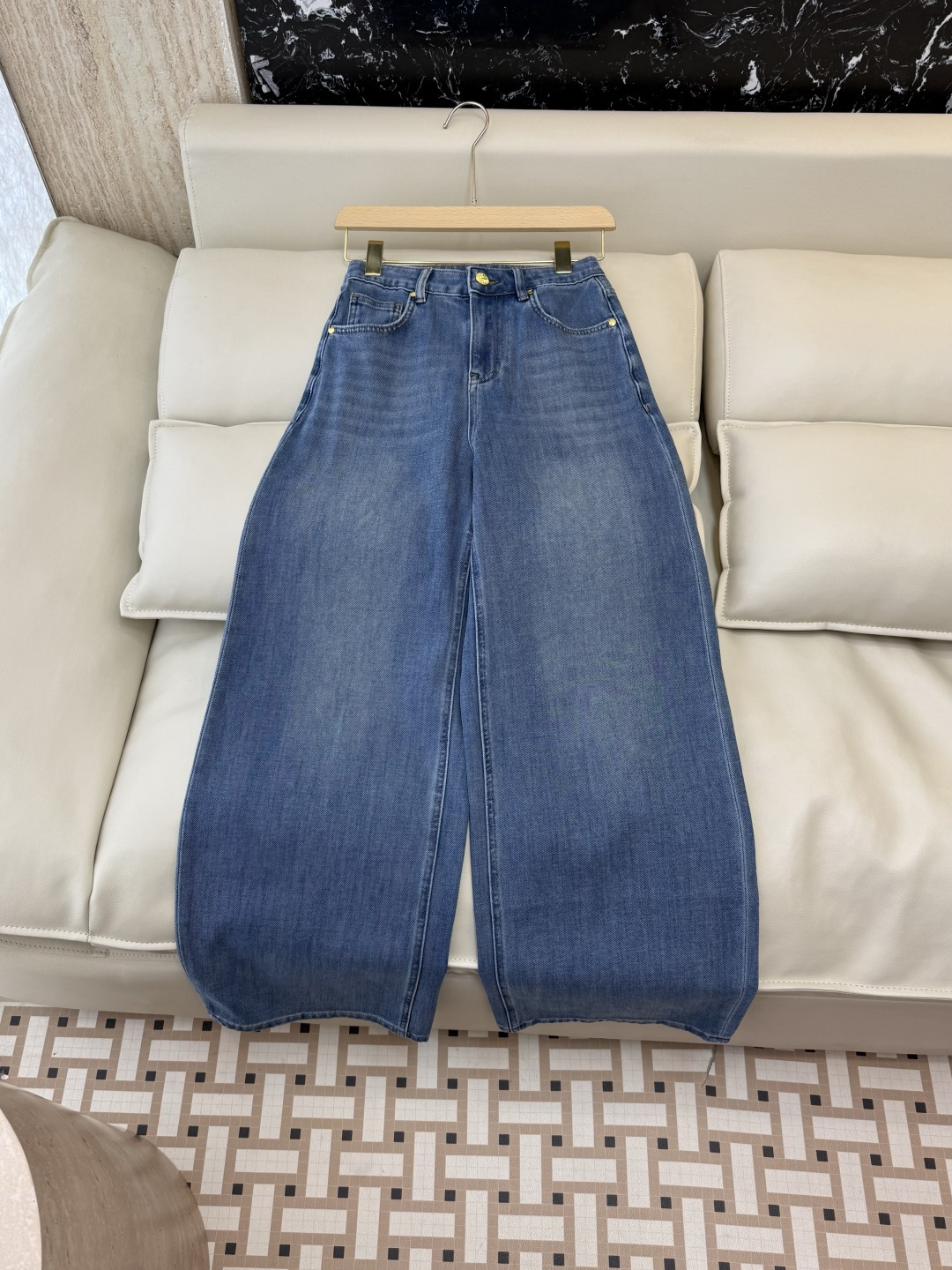 NO:867419,CX0238# New Jeans Factory P Double C Embroidery Xiaoxiangfeng Denim Cotton Slim Jeans Blue Size 26-30, Chanel-Clothing, chanel,jeans,19860909CX0238#新款牛仔裤工厂P 双C绣花 小香风 牛仔棉显瘦牛仔裤 蓝色 26-30码,香奈儿-服装,chanel,jeans,,Women's clothing