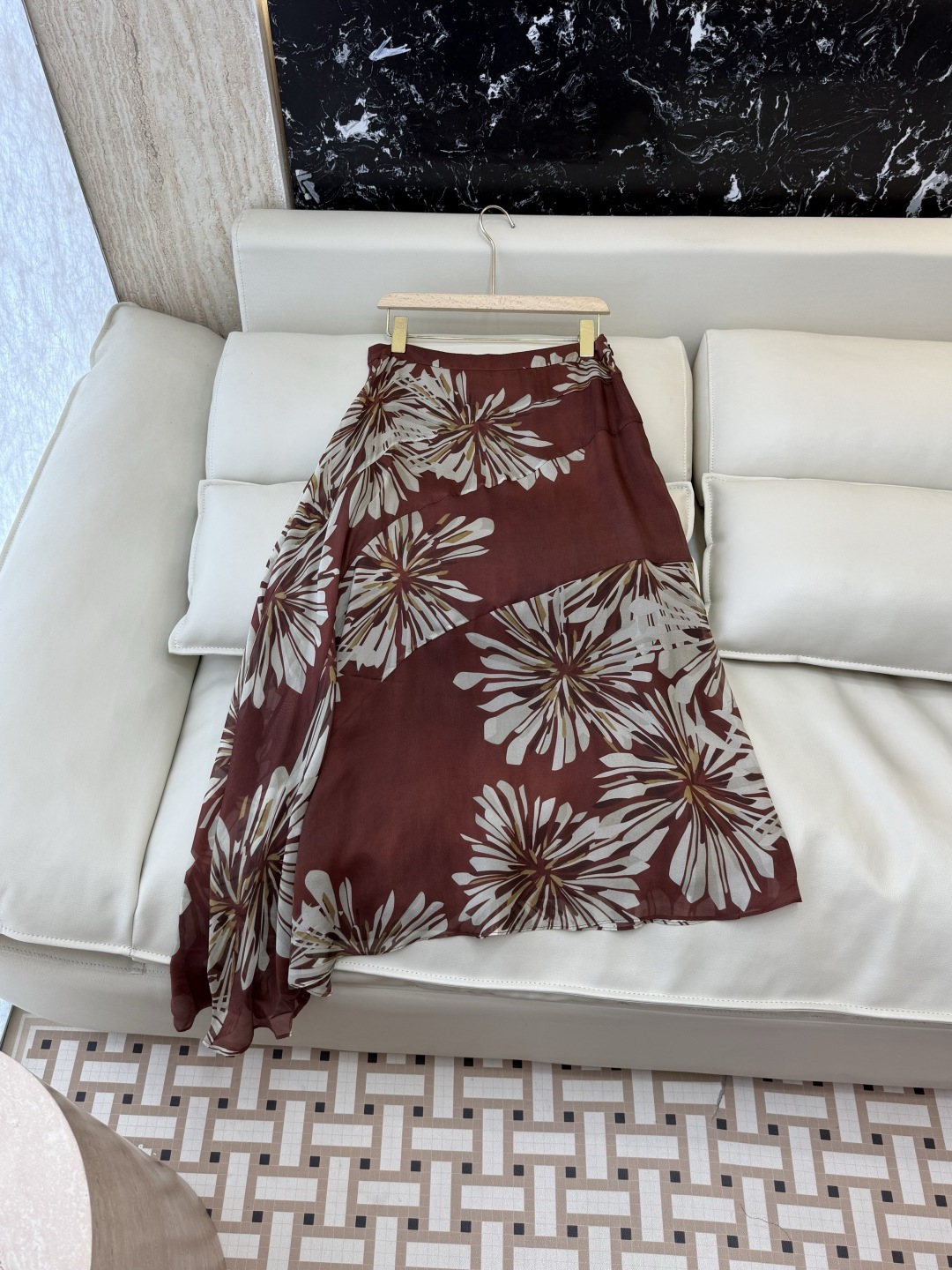 NO:867123,QD8100# new skirt BC top version silk printed long skirt two colors 36/38/40/42, women's clothing, skirts, real silk,19860909QD8100#新款半裙 BC 顶级版 真丝 印花 长半裙 两色 36/38/40/42,女装,skirts,real silk,,Women's clothing