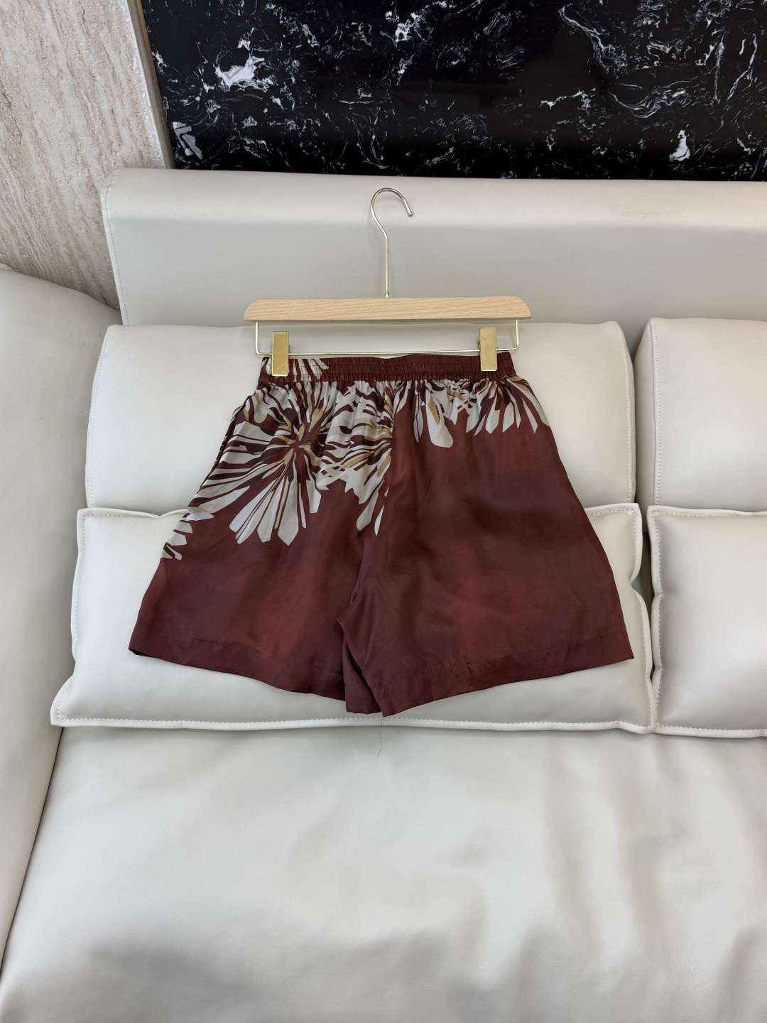 NO:867190,QD8102#New shorts BC top version silk printed shorts two colors 36/38/40/42, women's clothing, shorts, real silk,19860909QD8102#新款短裤 BC 顶级版 真丝 印花 短裤 两色 36/38/40/42,女装,shorts,real silk,,Women's clothing
