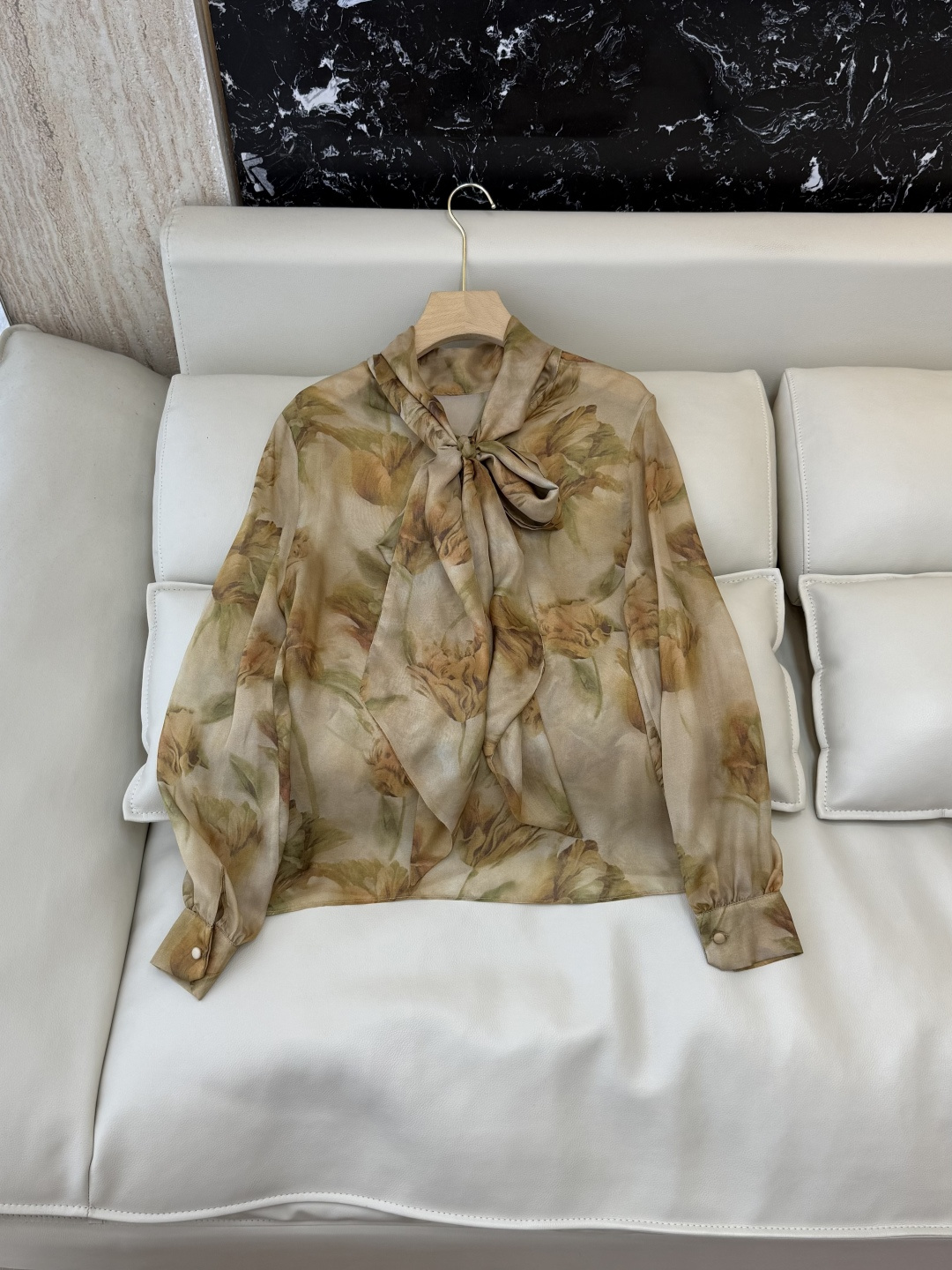 NO:867059,XZ0163# New shirt YSL silk bow printed long-sleeved shirt two colors SMLXL, Saint Laurent-clothing, saint laurent, saint laurent, shirts, real silk,19860909XZ0163#新款衬衫 YSL 真丝 蝴蝶结 印花 长袖衬衫 两色 SMLXL,圣罗兰-服装,saint laurent,saint laurent,shirts,real silk,,Women's clothing