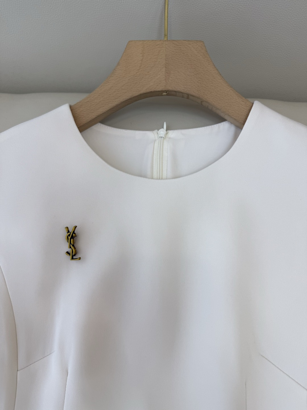 XZ0166#新款连衣裙⚠️🌾YSL 短袖 72%醋酸修身 连衣裙  黑色 白色 SMLXL