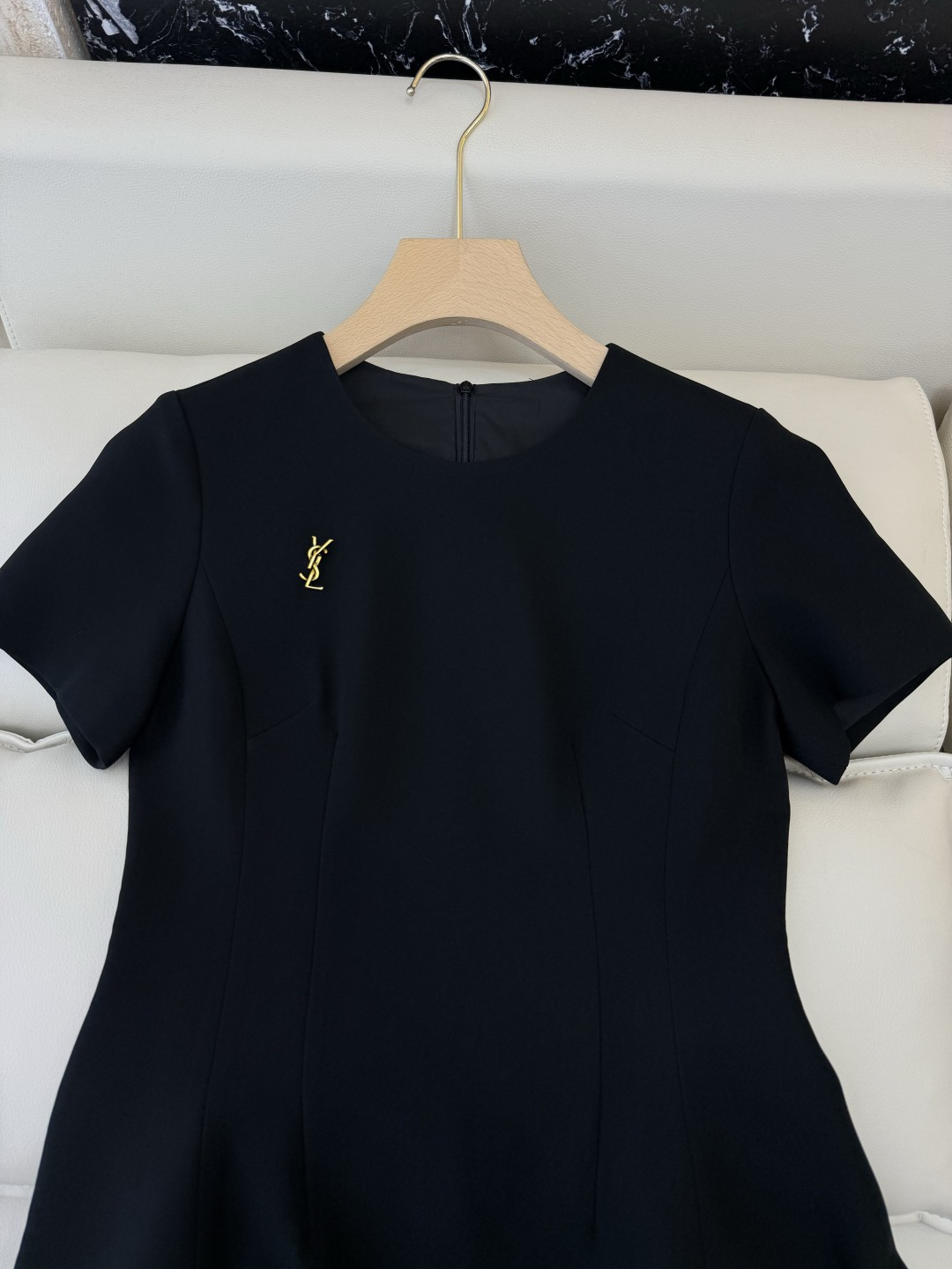 XZ0166#新款连衣裙⚠️🌾YSL 短袖 72%醋酸修身 连衣裙  黑色 白色 SMLXL