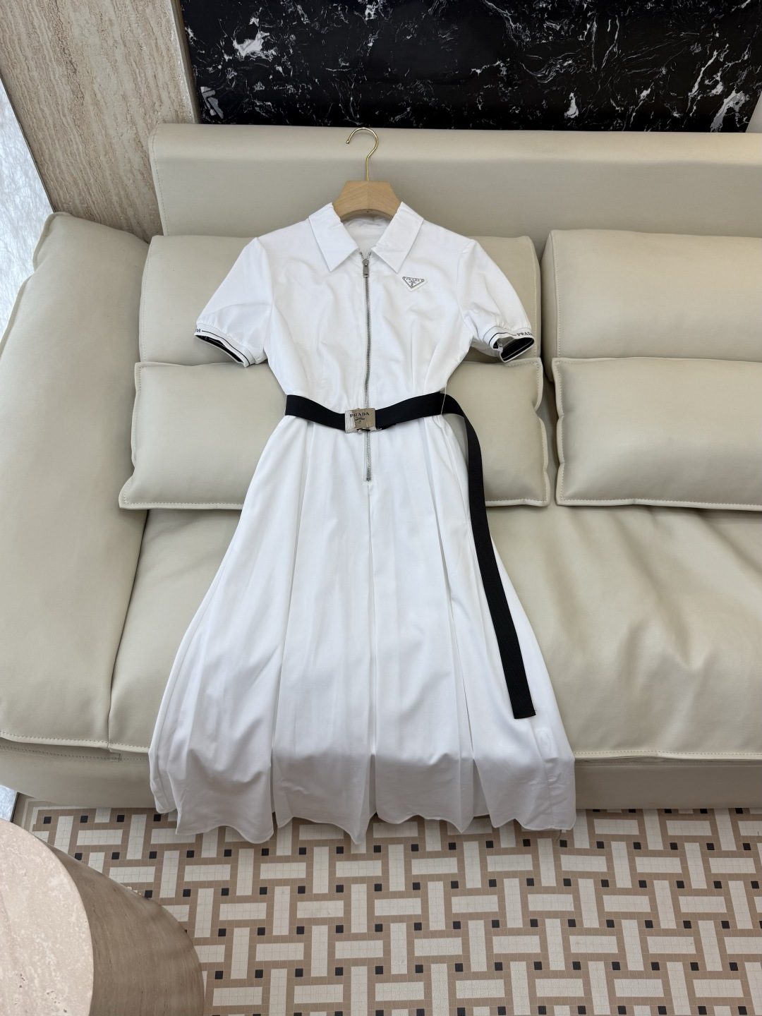 NO:866917,AW0102# New dress factory P Prada triangle logo zipper with belt short-sleeved dress two colors SML, Prada-clothing, prada, prada, skirts, T-shirt,19860909AW0102#新款连衣裙工厂P Prada 三角标 拉链款配腰带 短袖连衣裙 两色 ＳＭＬ,普拉达-服装,prada,prada,skirts,T-shirt,,Women's clothing