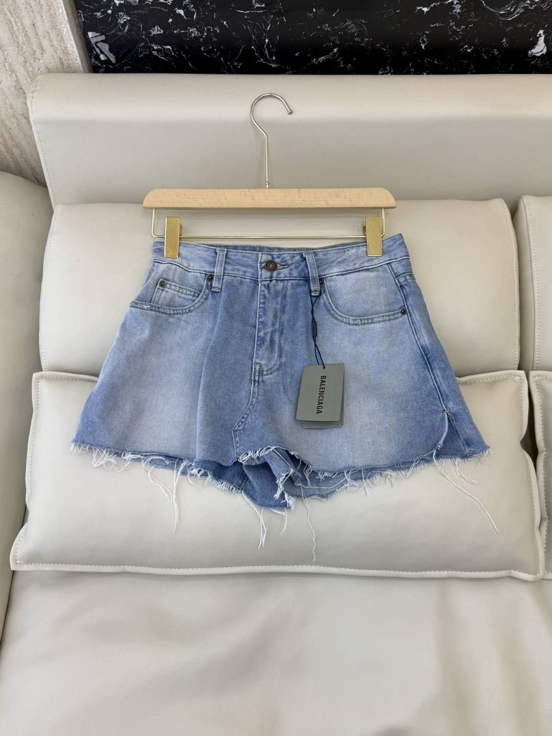 NO:866966,MA032# Jeans Factory Bal Balenciaga Denim Cotton Super Hot Shorts Jeans 26-30 Sizes, Balenciaga-clothing, balenciaga, shorts, jeans,19860909MA032#牛仔裤工厂 Bal 巴黎世家 牛仔棉 超辣短裤牛仔裤 26-30码,巴黎世家-服装,balenciaga,shorts,jeans,,Women's clothing