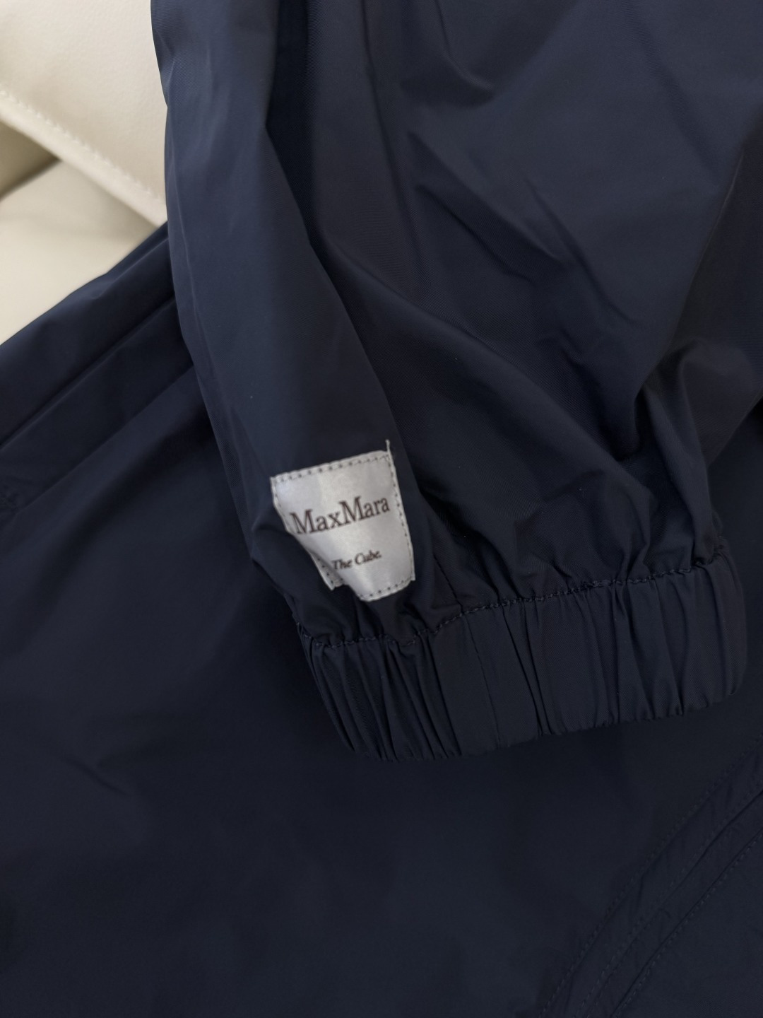 M2606#新款外套⚠️🌾Max mara 顶级版‼️皮标腰带 长袖修身拉链外套 长款 藏青色 卡其色 