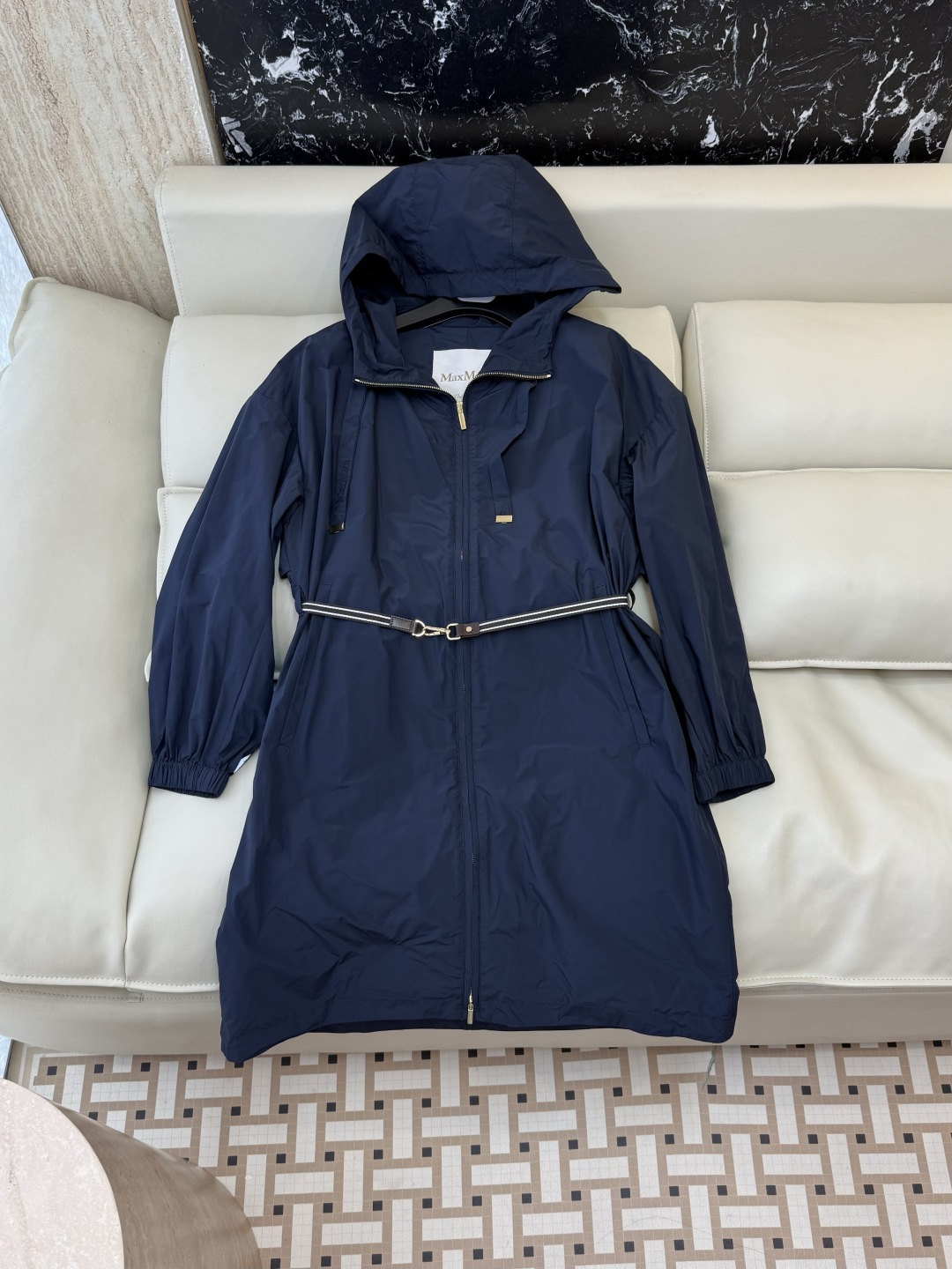 M2606#新款外套⚠️🌾Max mara 顶级版‼️皮标腰带 长袖修身拉链外套 长款 藏青色 卡其色 