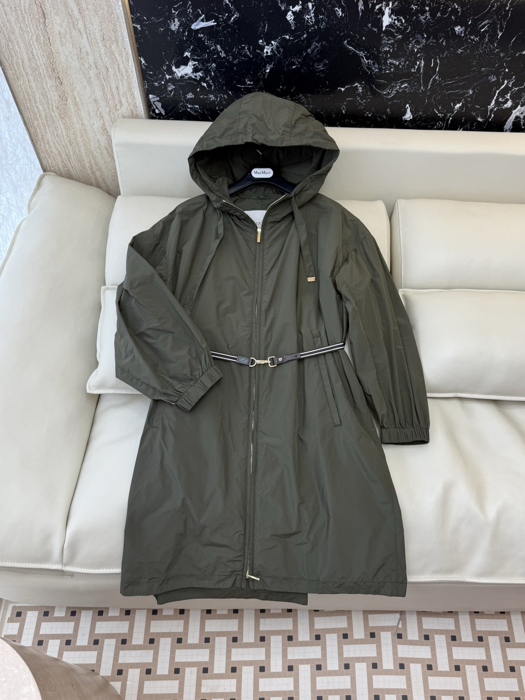 M2606#新款外套⚠️🌾Max mara 顶级版‼️皮标腰带 长袖修身拉链外套 长款 藏青色 卡其色 