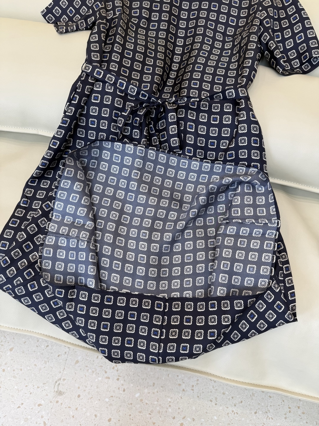 BS1235#新款连衣裙⚠️🌾Max mara 100% 真丝印花斜纹印花 短袖连衣裙 36-42