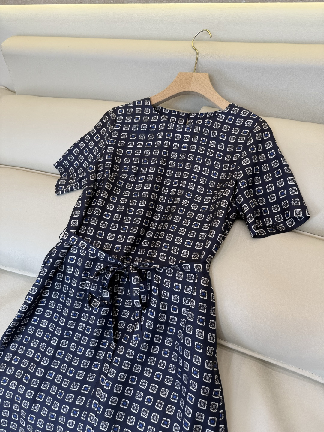 BS1235#新款连衣裙⚠️🌾Max mara 100% 真丝印花斜纹印花 短袖连衣裙 36-42