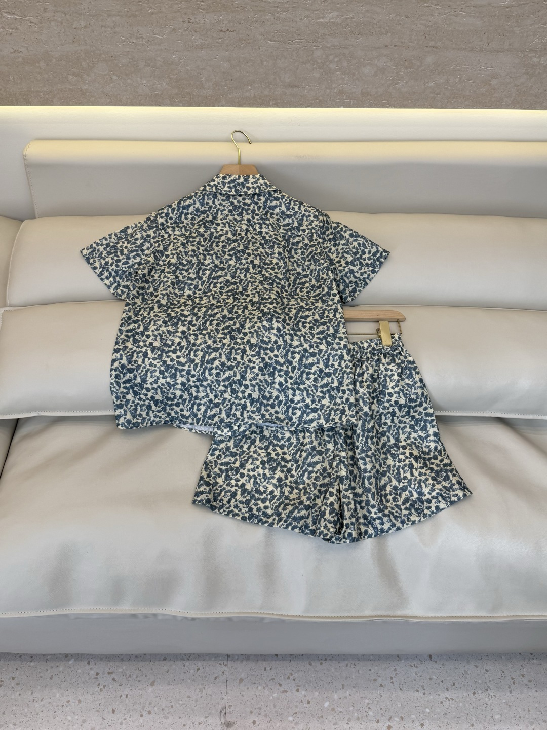 BS1242+1243#新款套装⚠️🌾Loro piana 100%亚麻 短袖印花上衣➕短裤套装  36