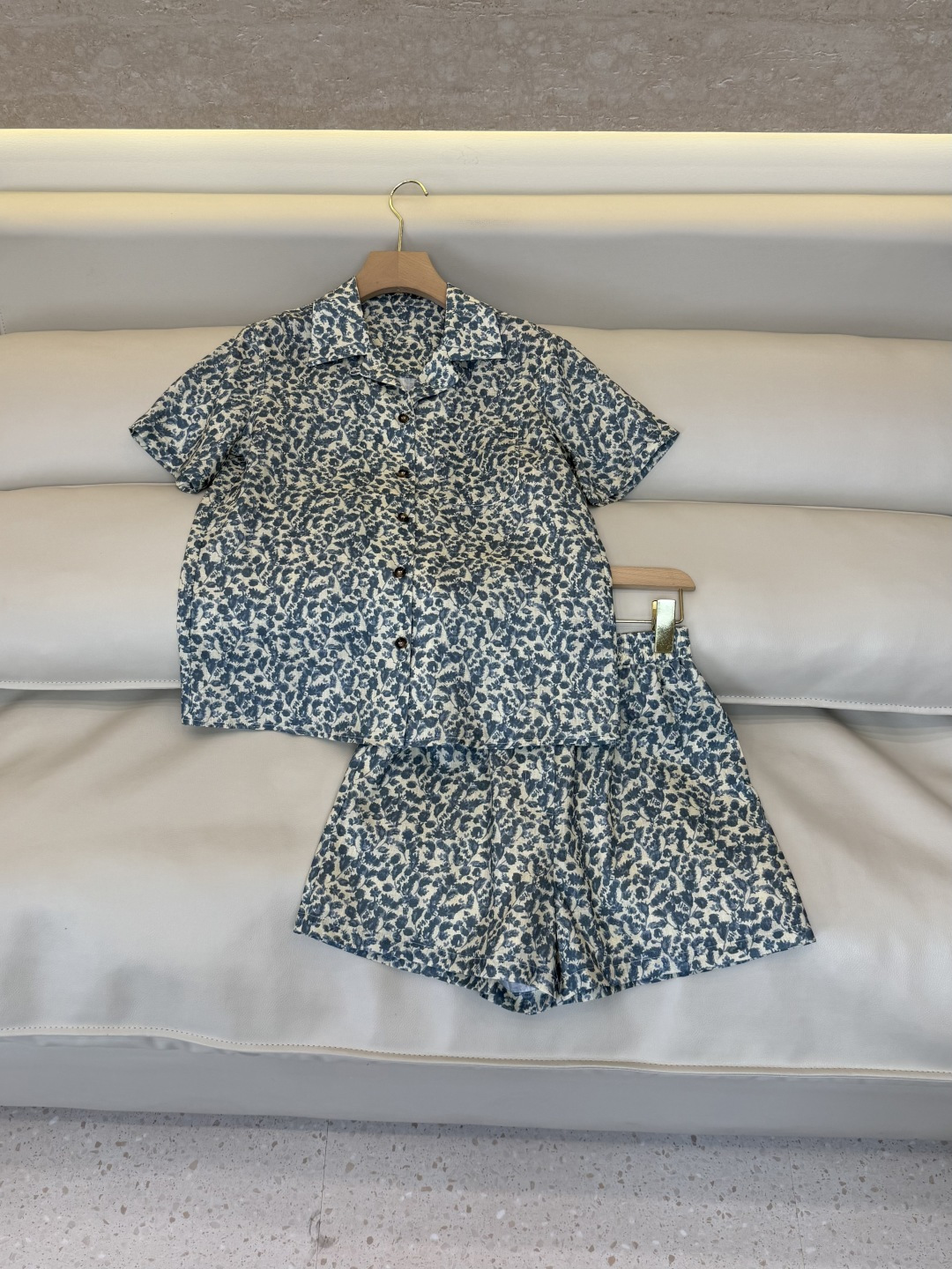 BS1242+1243#新款套装⚠️🌾Loro piana 100%亚麻 短袖印花上衣➕短裤套装  36
