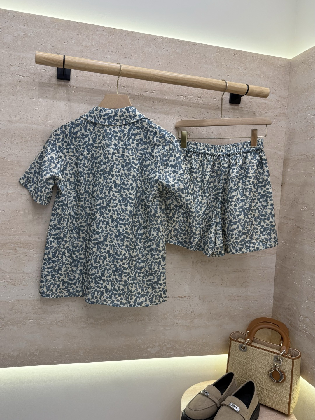 BS1242+1243#新款套装⚠️🌾Loro piana 100%亚麻 短袖印花上衣➕短裤套装  36