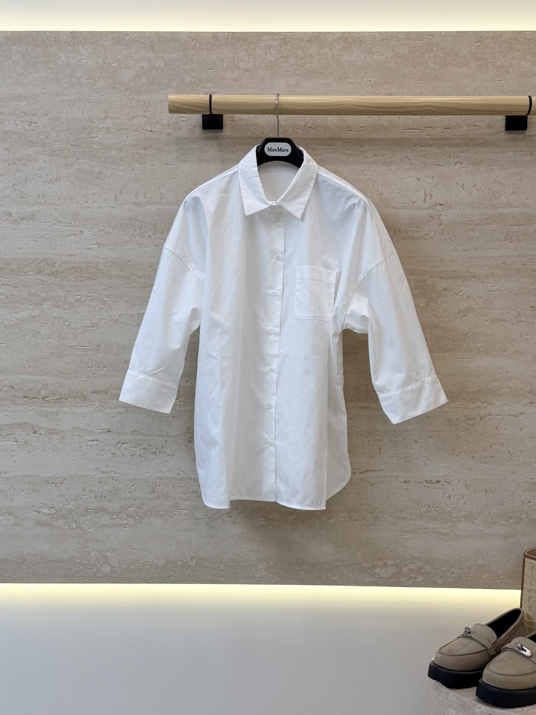 NO:889013,FW012# New shirt factory P Max mara cotton three-quarter sleeve cotton shirt white 36/38/40, Max Mara-clothing, shirts,19860909FW012#新款衬衫工厂P Max mara 棉 七分袖棉衬衫 白色 36/38/40,麦丝玛拉-服装,shirts,,Women's clothing