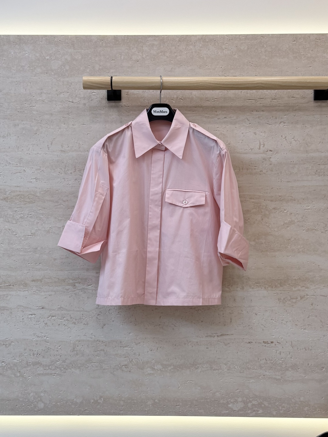 NO:888877,FW001# New shirt factory P Max mara short-sleeved shirt pink white 38/40/42, Max Mara-clothing, shirts, T-shirt,19860909FW001#新款衬衫工厂P Max mara 短袖衬衫 粉色 白色 38/40/42,麦丝玛拉-服装,shirts,T-shirt,,Women's clothing