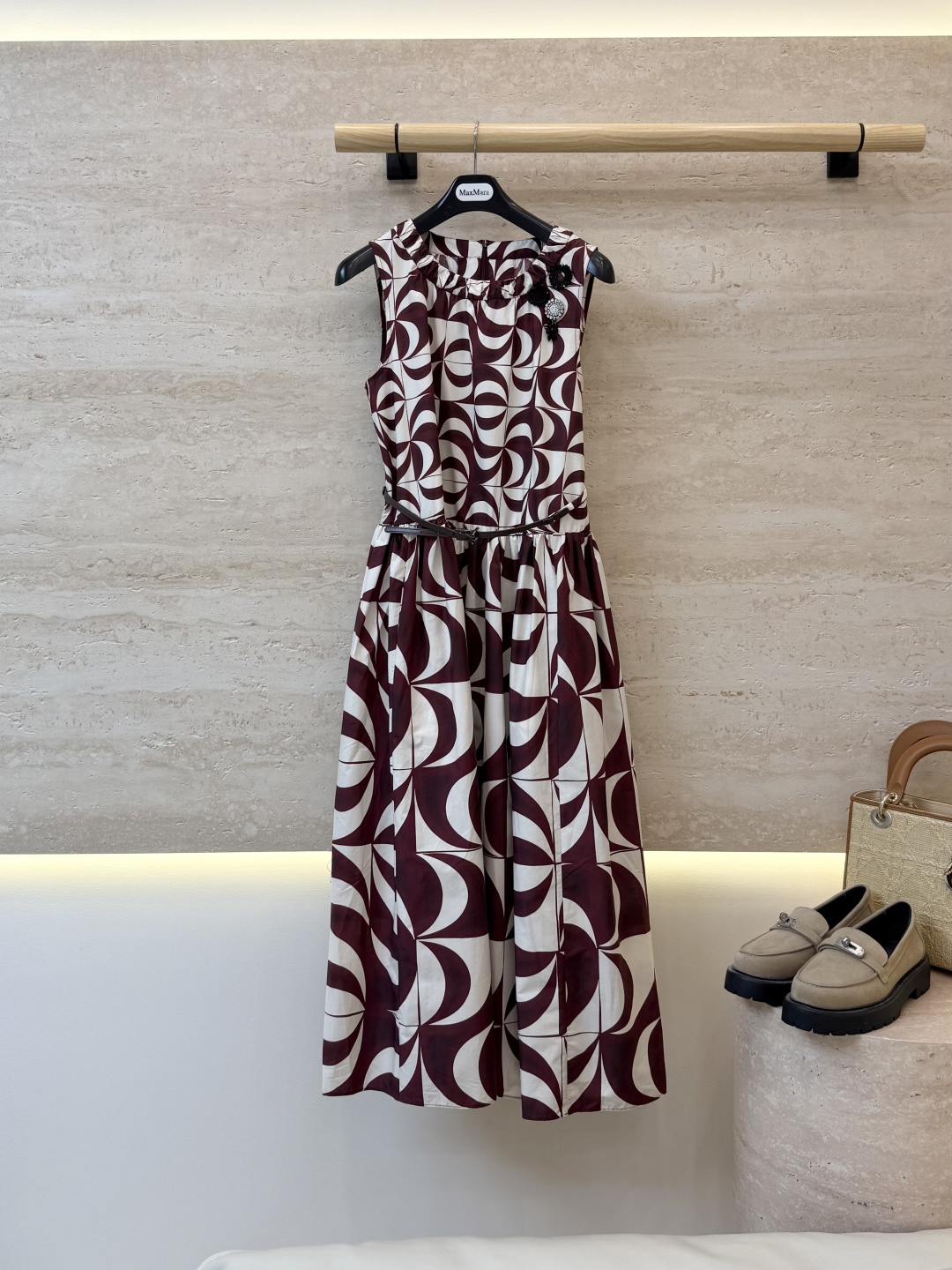NO:888990,FW010# new dress Max mara cotton printed short-sleeved slim dress two colors 36/38/40/42, Max Mara-clothing, skirts, T-shirt,19860909FW010#新款连衣裙 Max mara 棉印花 短袖修身连衣裙 两色 36/38/40/42,麦丝玛拉-服装,skirts,T-shirt,,Women's clothing