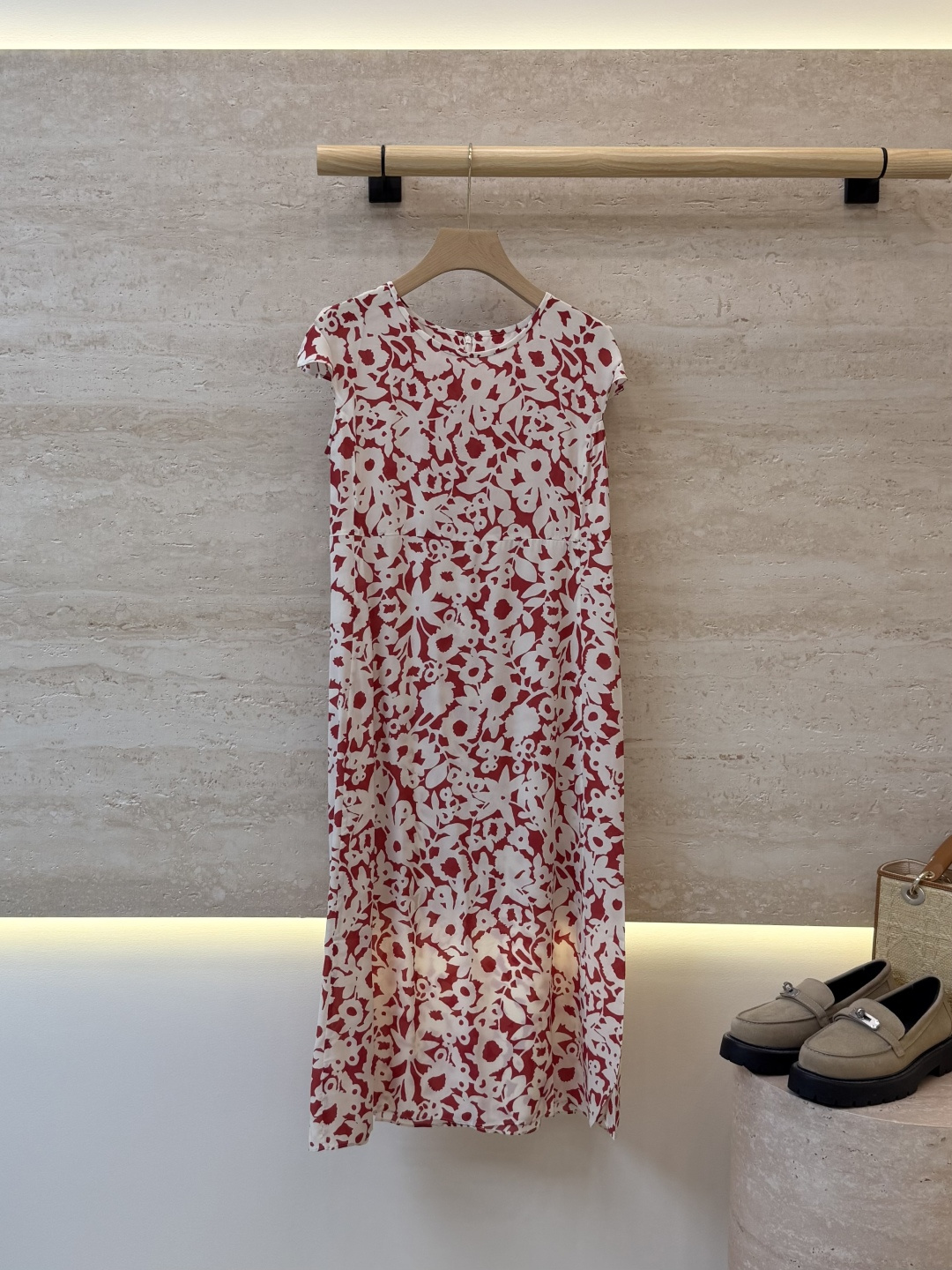NO:889004,FW008# new dress Max mara silk printed short-sleeved slim dress blue red 36/38/40/42, Max Mara-clothing, skirts, T-shirt, real silk,19860909FW008#新款连衣裙 Max mara 真丝印花 短袖修身连衣裙 蓝色 红色 36/38/40/42,麦丝玛拉-服装,skirts,T-shirt,real silk,,Women's clothing