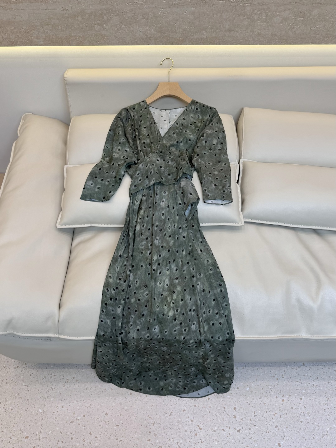 NO:888885,FW015# New Dress 70 Silk Bias Cut Three Quarter Sleeves Silk Print Wrap Dress Can Be Weared Front and Back Temperament Style SML, Women's Clothing, Skirts, Real Silk,19860909FW015#新款连衣裙 70 真丝 斜裁 七分袖真丝印花 缠绕式连衣裙 前后可以穿 气质款 SML,女装,skirts,real silk,,Women's clothing