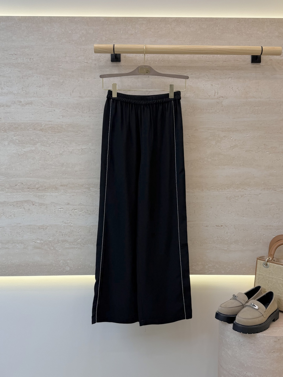 NO:893792,LLS007# New Pants BC 85 Acetate Chain Wide Leg Pants Black Beige SMLXL,,19860909LLS007#新款裤子 BC 85醋酸 链条阔腿长裤 黑色 米色 SMLXL,,,Women's clothing
