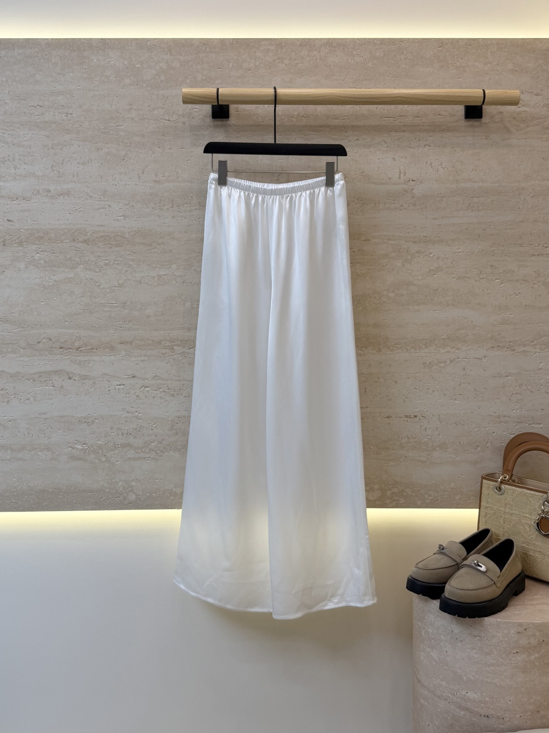 NO:892774,MLJ002# New Pants Factory P the row minimalist style 75 acetic acid elastic waist wide leg trousers white black SML, women's clothing,19860909MLJ002#新款裤子工厂P the row 极简风 75醋酸 松紧腰阔腿长裤 白色黑色 SML,女装,,Women's clothing