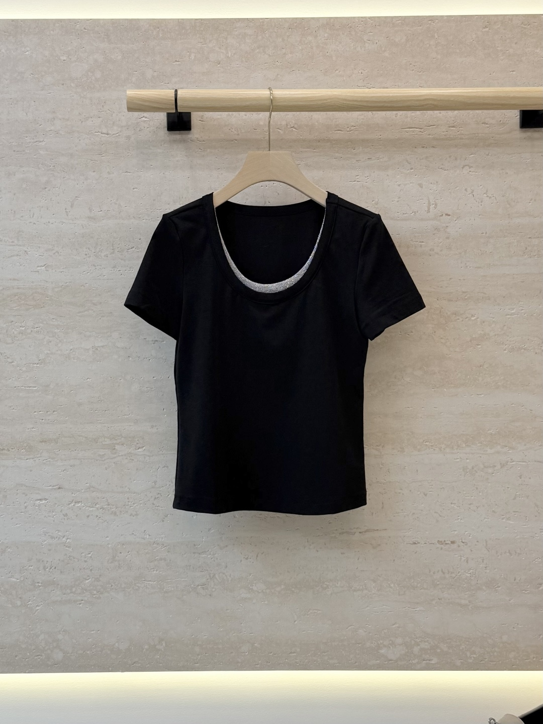 NO:910361,LLS009#New T-shirt BC latest chain short-sleeved T-shirt black white SMLXL,,T-shirt,tees,t-shirt,19860909LLS009#新款T恤 BC 最新款 链条 短袖T恤 黑色 白色 SMLXL,,T-shirt,tees，t-shirt,,Women's clothing