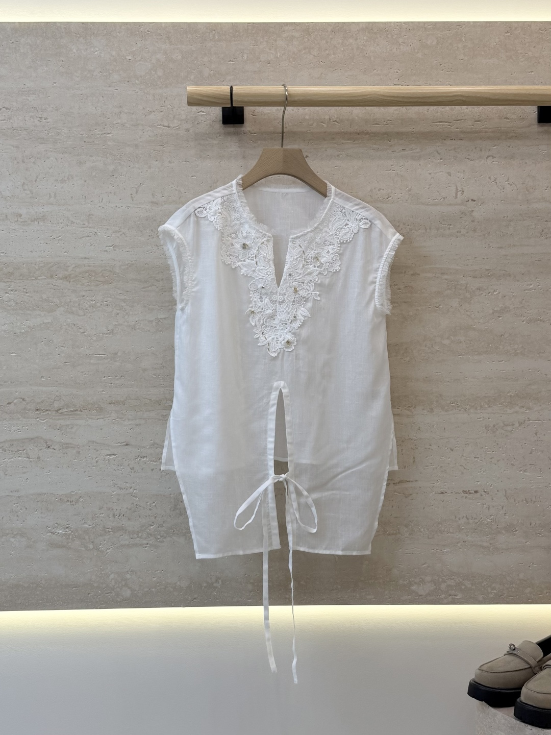 NO:923119,LLS013# New Top 75 Tencel 25 Linen Lace Embroidery Sleeveless Top Pink White SMLXL, Women's Clothing,19860909LLS013#新款上衣 75 天丝 25 麻 蕾丝绣花 无袖上衣 粉色 白色 ＳMLXL,女装,,Women's clothing