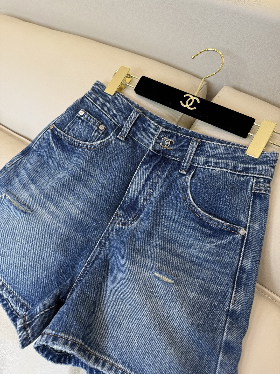 AW0118#新款牛仔裤⚠️工厂特批‼️Chanel 牛仔裤短裤 26/27/28/29/30