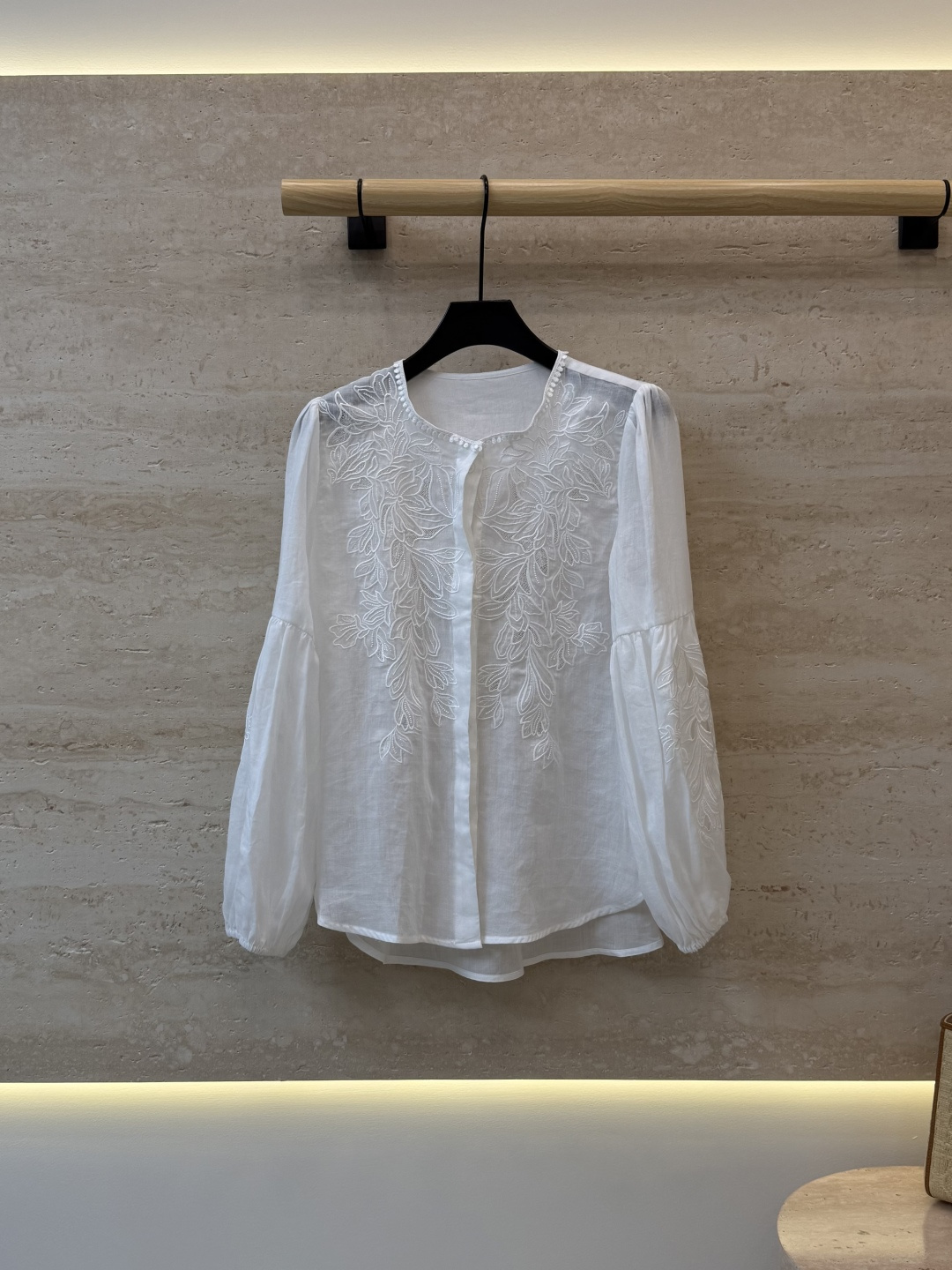 NO:926043,LH7027# New Shirt Factory Zim Heavy Embroidery Ramie Long Sleeve Shirt Blue White SML,,shirts,19860909LH7027#新款衬衫工厂 Zim 重刺绣 苎麻 长袖衬衫 蓝色 白色 SML,,shirts,,Women's clothing