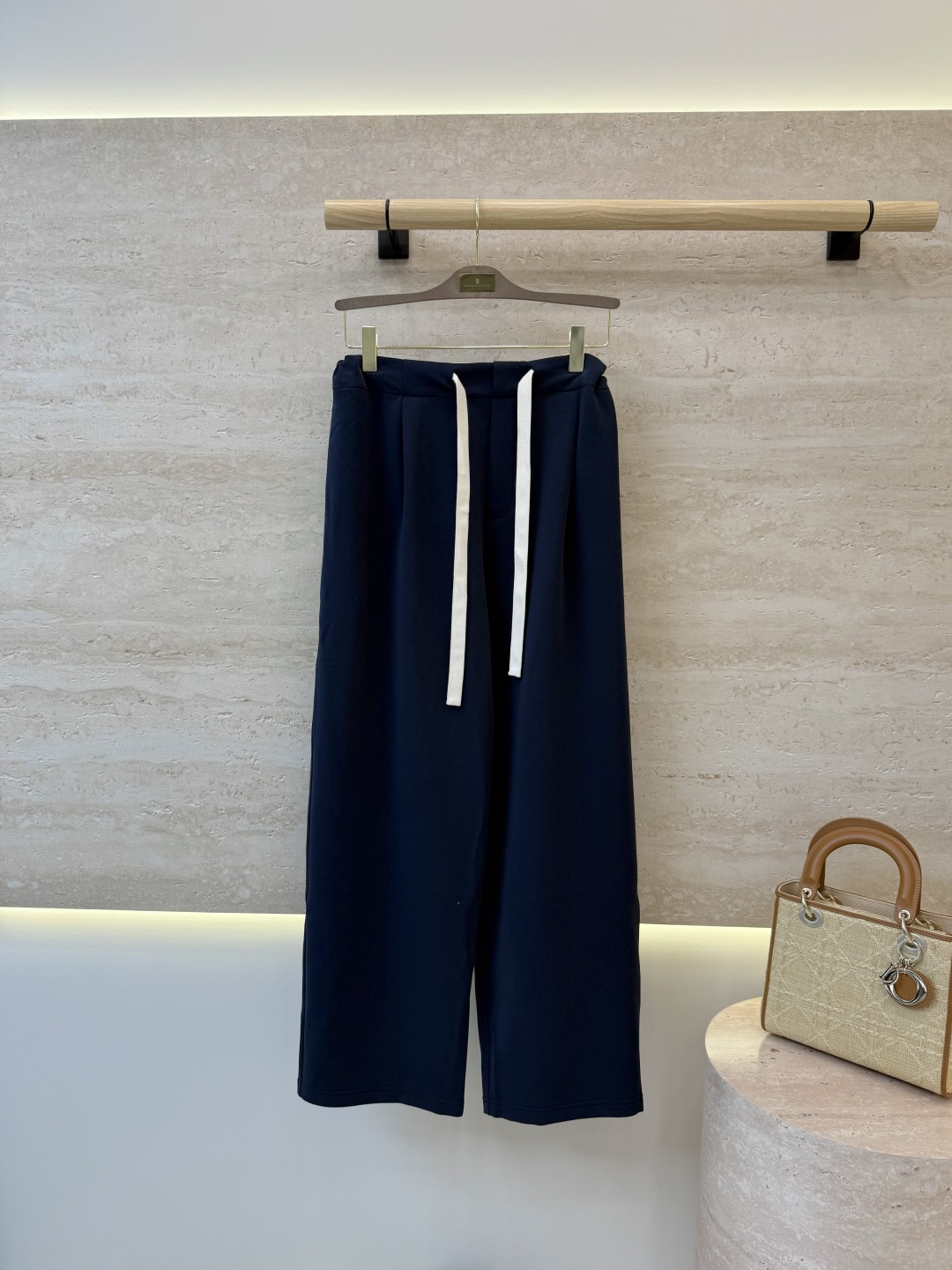 NO:932130,LZ26013# New style pants, minimalist style, drawstring design, cotton trousers, navy blue, military green, SML,,19860909LZ26013#新款裤子 极简风 抽带设计 棉长裤 藏青色 军绿色 ＳＭＬ,,,Women's clothing