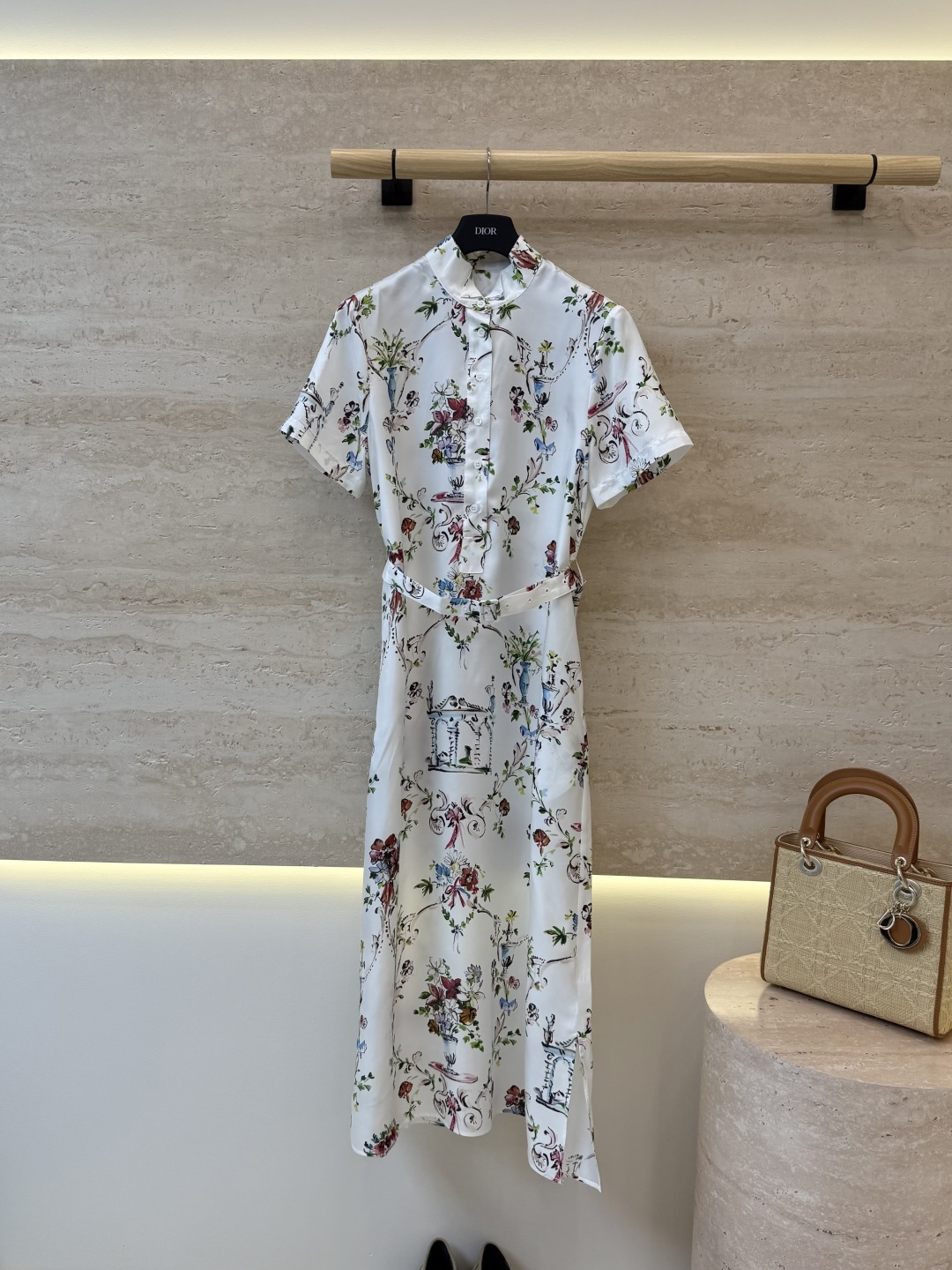 NO:932146,BS1253# New Skirt Dior Floral Print Silk Swing Dress Pink White SMLXL,,dior,skirts,real silk,19860909BS1253#新款半裙 Dior 花卉印花 真丝 大摆连衣裙 粉色 白色 SMLXL,,dior,skirts,real silk,,Women's clothing