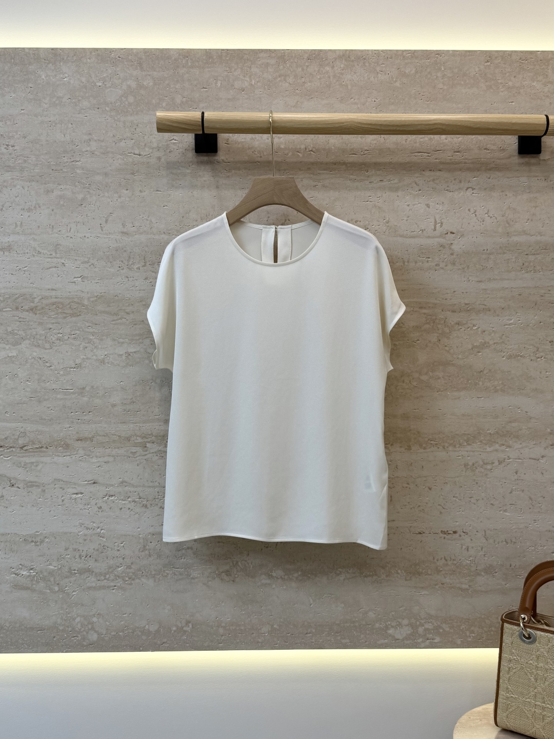 NO:941822,AD076# New top p 77 acetic acid round neck top off-white black purple SML, women's clothing,19860909AD076#新款上衣p 77醋酸 圆领 上衣 米白色 黑色 紫色 SML,女装,,Women's clothing