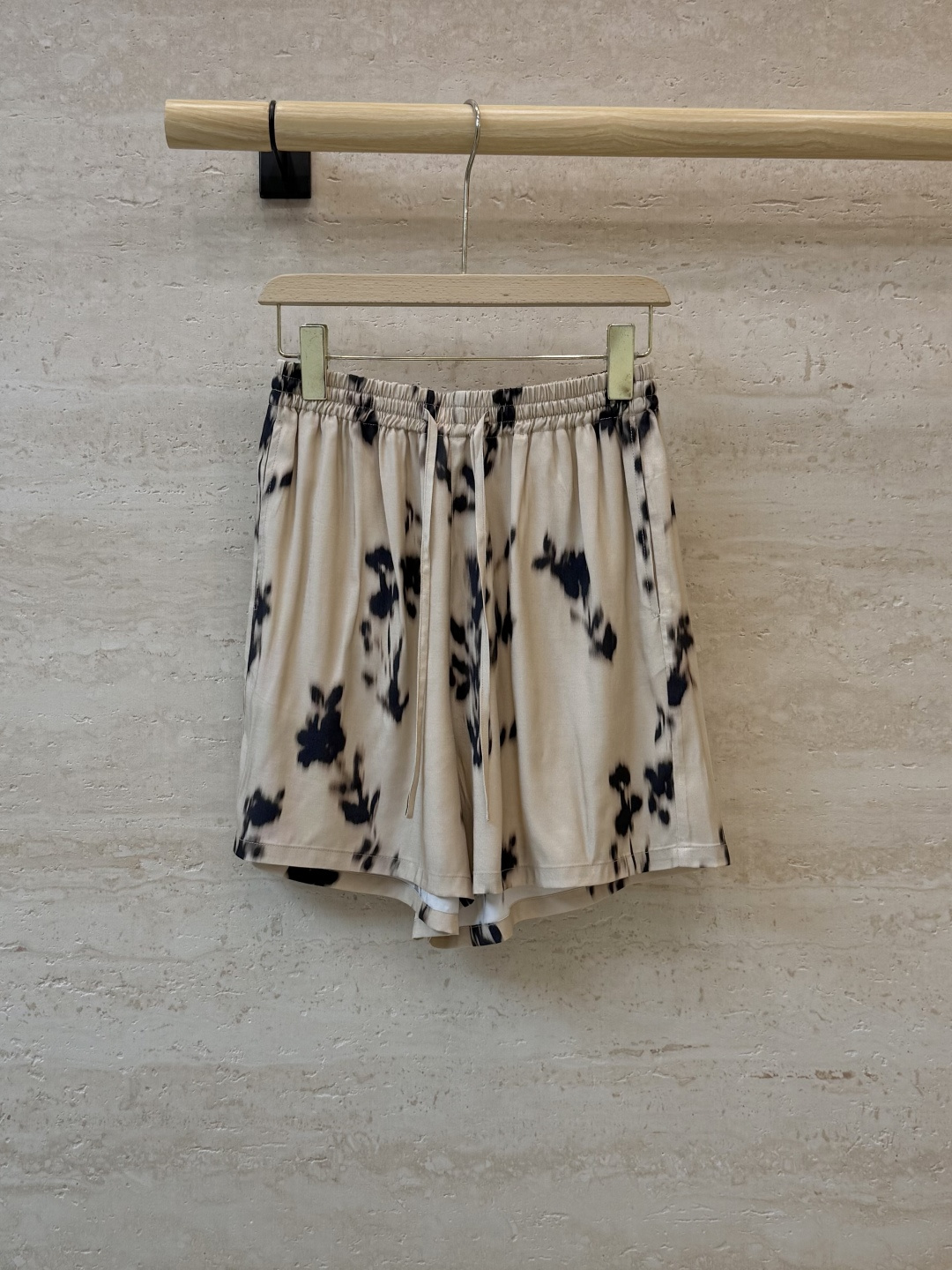 NO:941850,AD063#New shorts p printing version A printed shorts apricot SML, women's clothing, shorts,19860909AD063#新款短裤p 印花 A版 印花短裤 杏色 SML,女装,shorts,,Women's clothing
