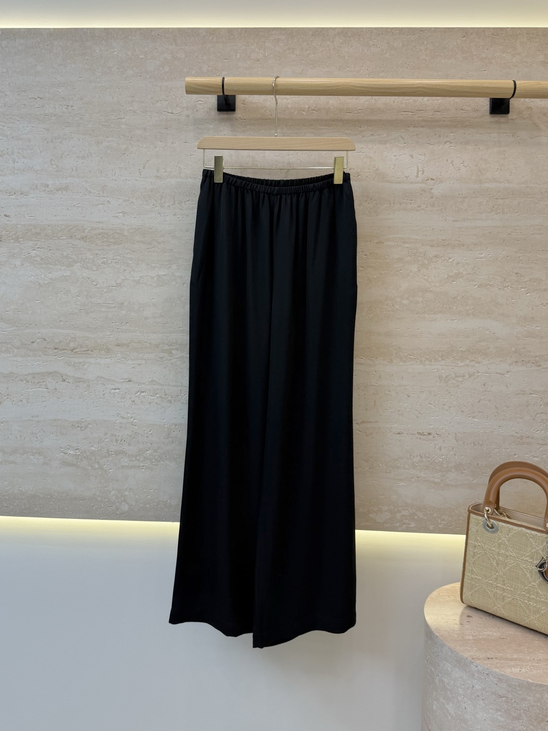 NO:947237,AD074#New Pants Factory 78 Acetate Wide Leg Pants Black Purple SML,,19860909AD074#新款裤子工厂 78 醋酸 阔腿长裤 黑色 紫色 SML,,,Women's clothing