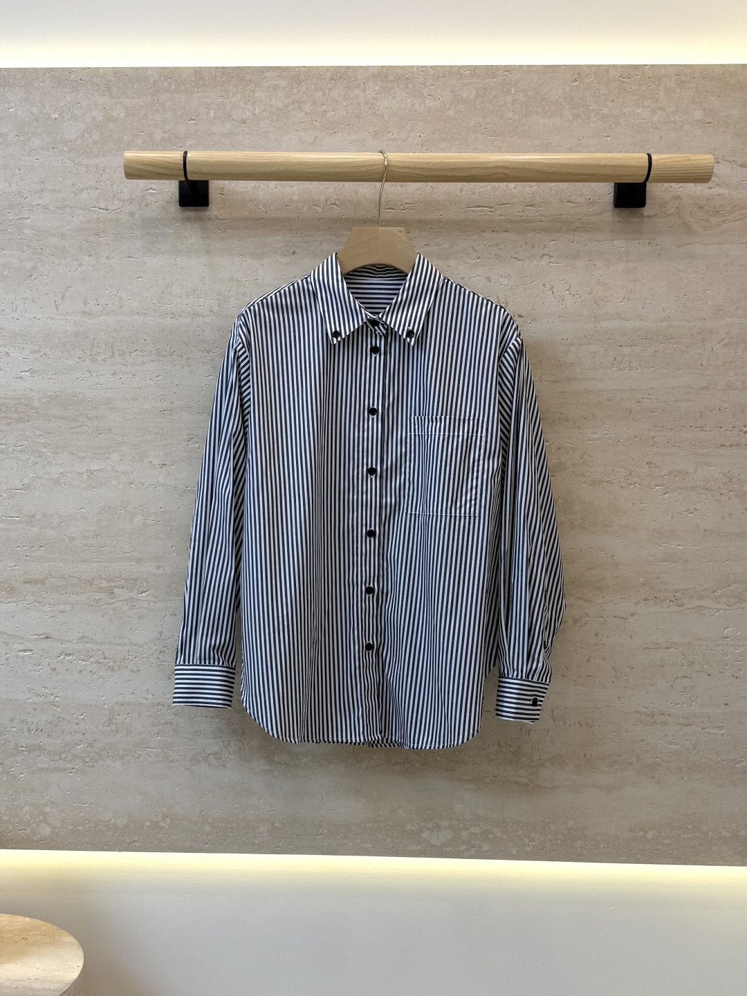 NO:957750,BS657# new shirt factory non-refundable, non-exchangeable cotton striped print long-sleeved shirt SMLXL,,shirts,19860909BS657#新款衬衫工厂不退不换 棉 条纹印花 长袖衬衫 SMLXL,,shirts,,Women's clothing
