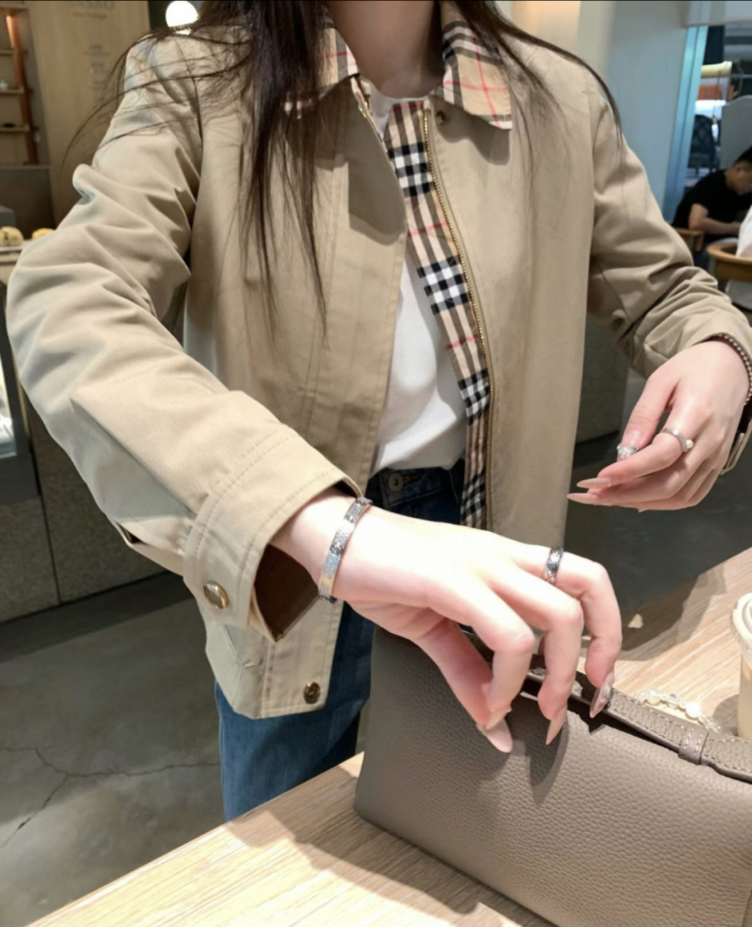 NO:947827,LF upper body picture, Burberry-clothing,19860909LF 上身图,博柏利-服装,,Women's clothing
