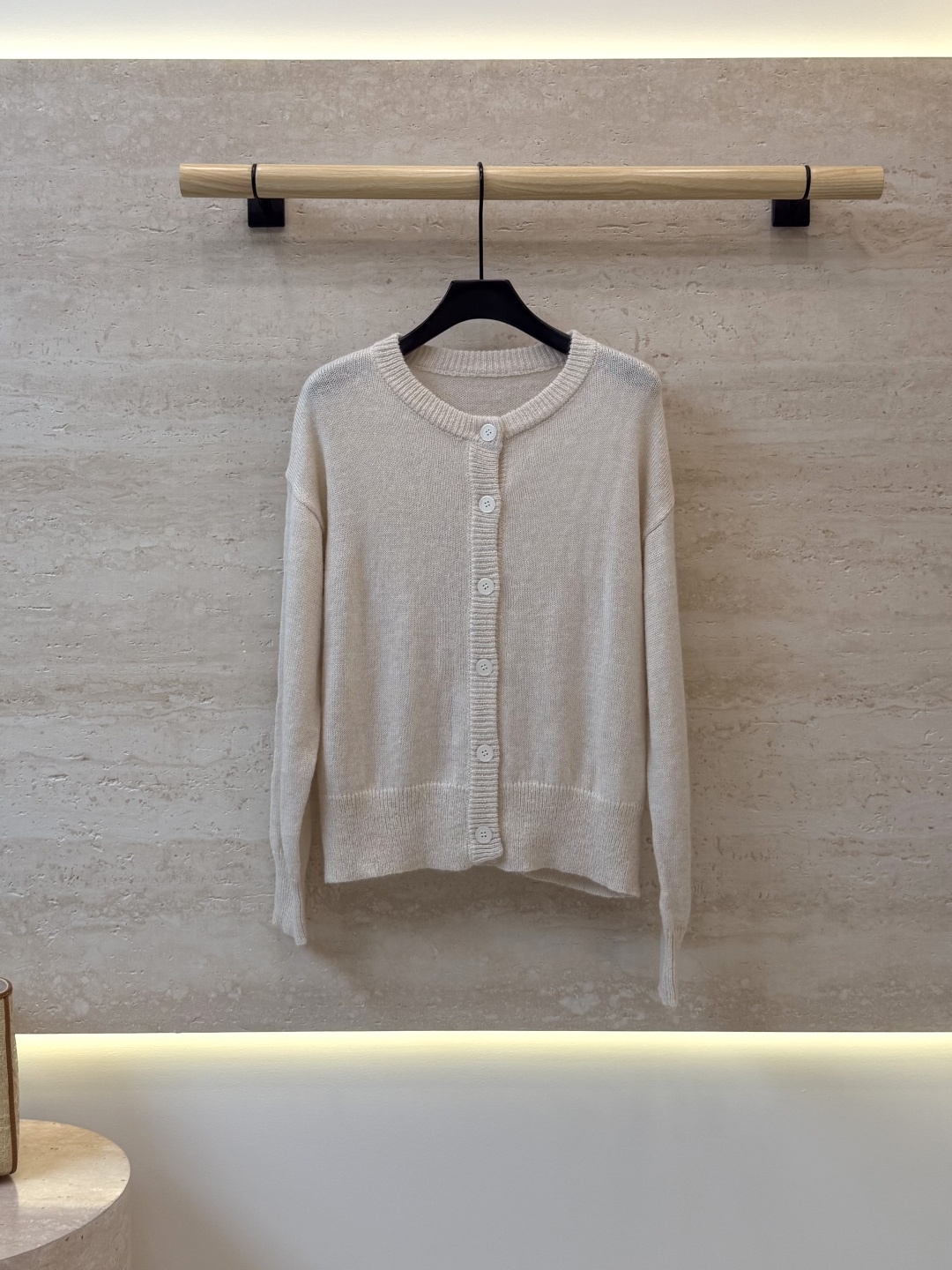 NO:947752,LLS020# new sweater BC 42 mohair 12 wool gold knitted long-sleeved cardigan sweater beige SML, women's clothing, sweaters,19860909LLS020#新款毛衣 BC 42 马海毛 12 羊毛 金丝针织 长袖开衫 毛衣 米色 SML,女装,sweaters,,Women's clothing