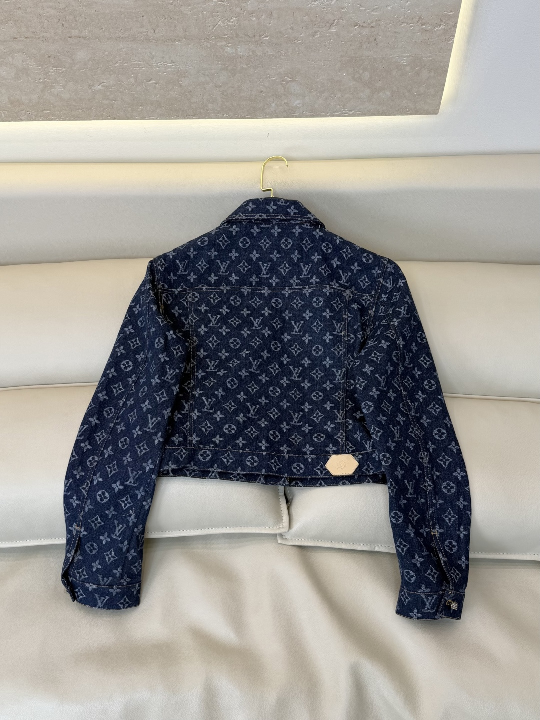 AW0122#新款外套⚠️工厂特批‼️ L V 老花字母提花 牛仔外套 蓝色 白色 SML