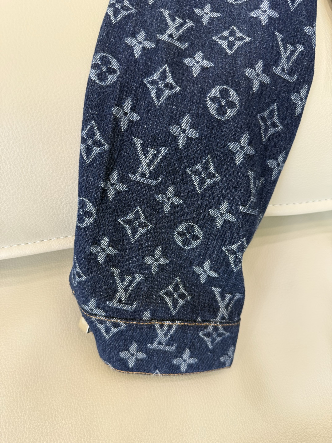 AW0122#新款外套⚠️工厂特批‼️ L V 老花字母提花 牛仔外套 蓝色 白色 SML